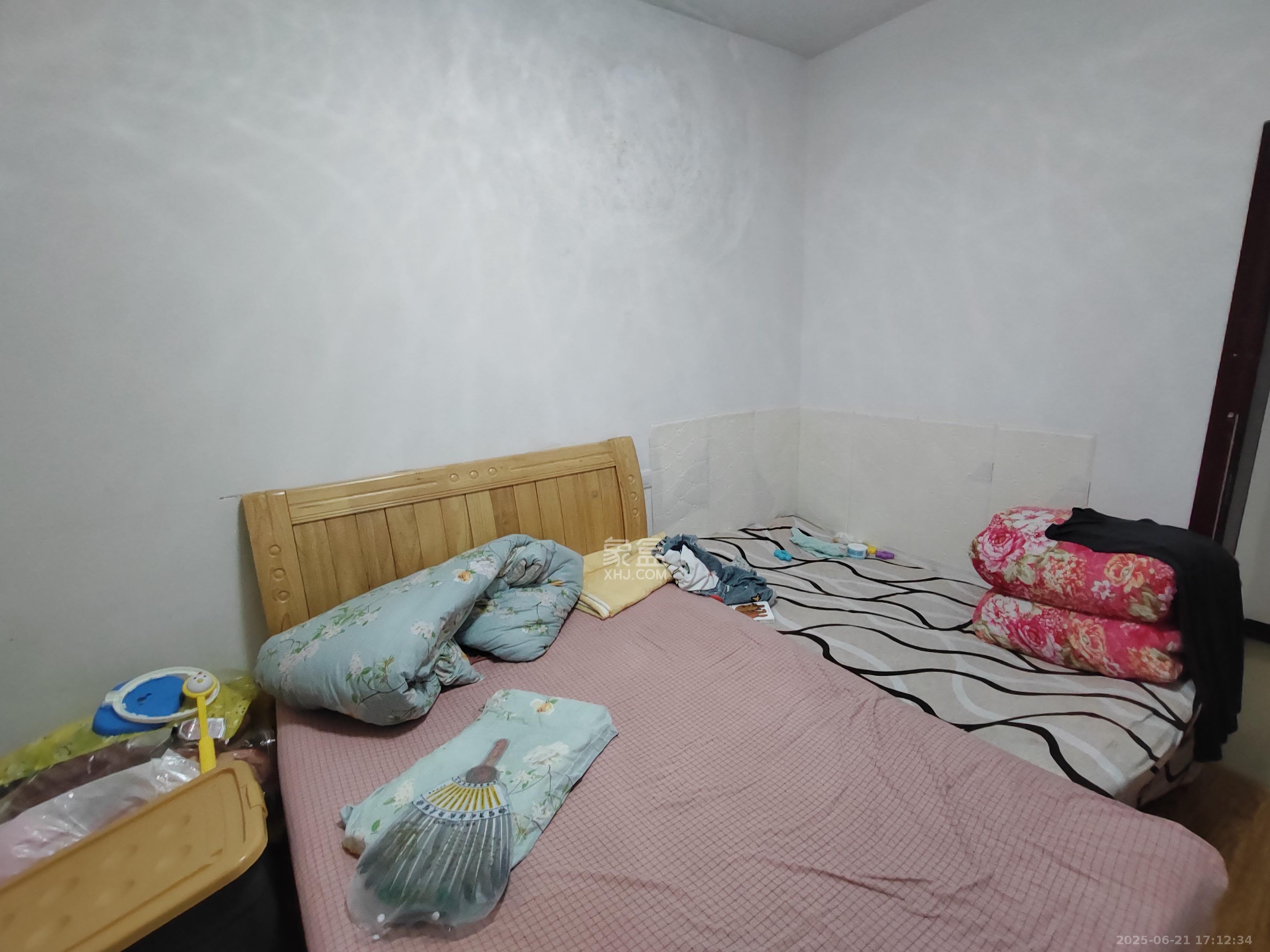 地质家园一、二期（地泰人民公馆）  1室1厅1卫    1800.0元/月室内图