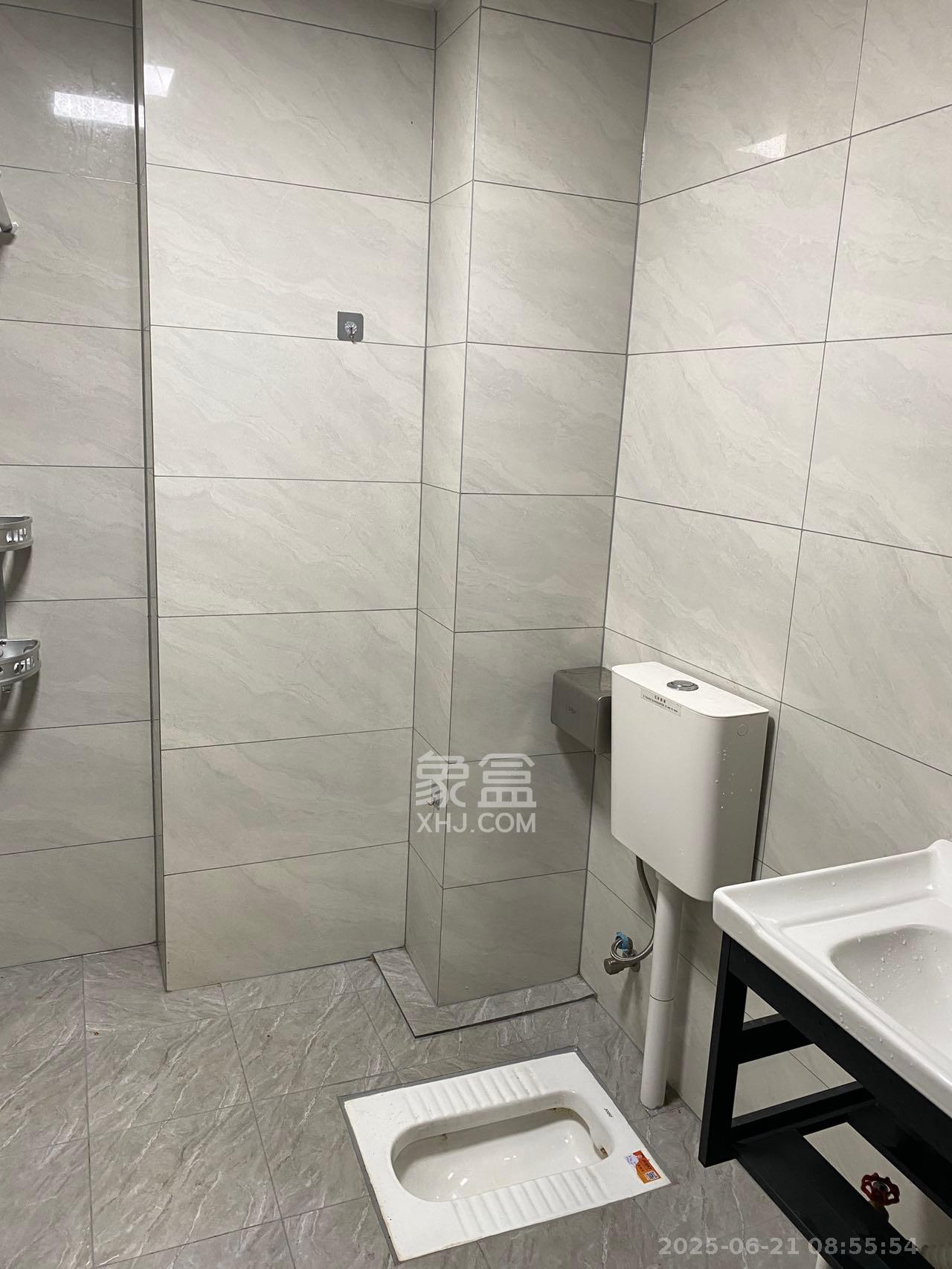 同鑫家园  1室1厅1卫   1600.00元/月室内图