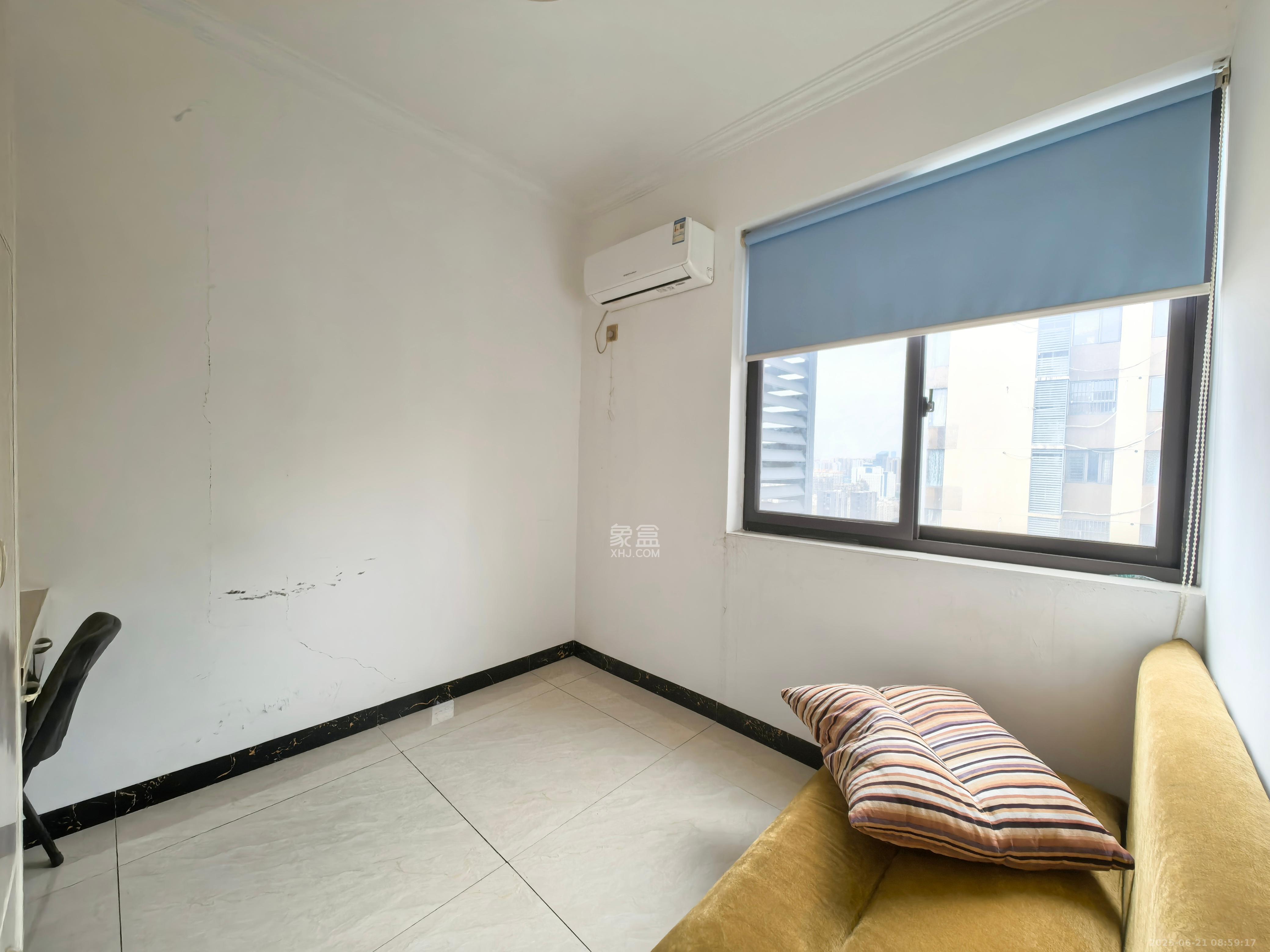 雨花公馆(紫苔名苑) 3室2厅1卫 2500.0元/月 雨花公馆(紫苔名苑) 3室2厅1卫 2500.0元/月室内图