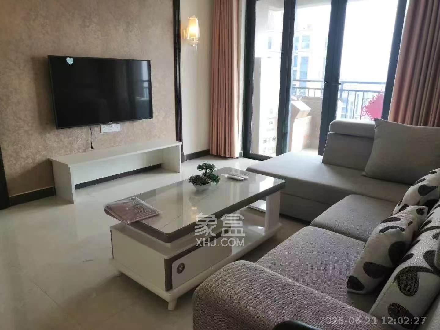 恒大翡翠华庭 3室2厅2卫 1800.0元/月 恒大翡翠华庭 3室2厅2卫 1800.0元/月室内图