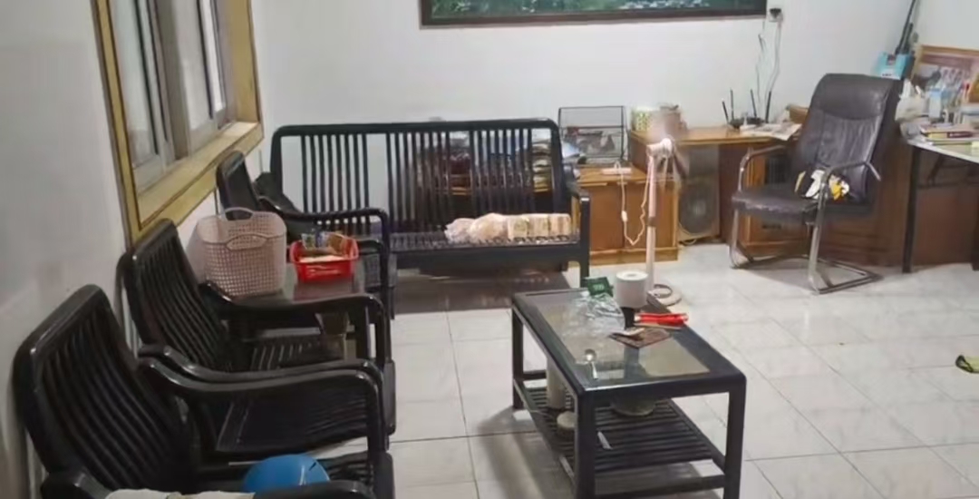 龙舌坡司法厅宿舍 1室0厅0卫 76.0万 龙舌坡司法厅宿舍 1室0厅0卫 76.0万户型图