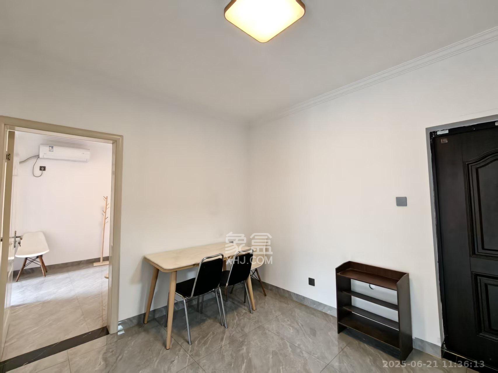 东宜新园  2室1厅1卫    2100.0元/月室内图