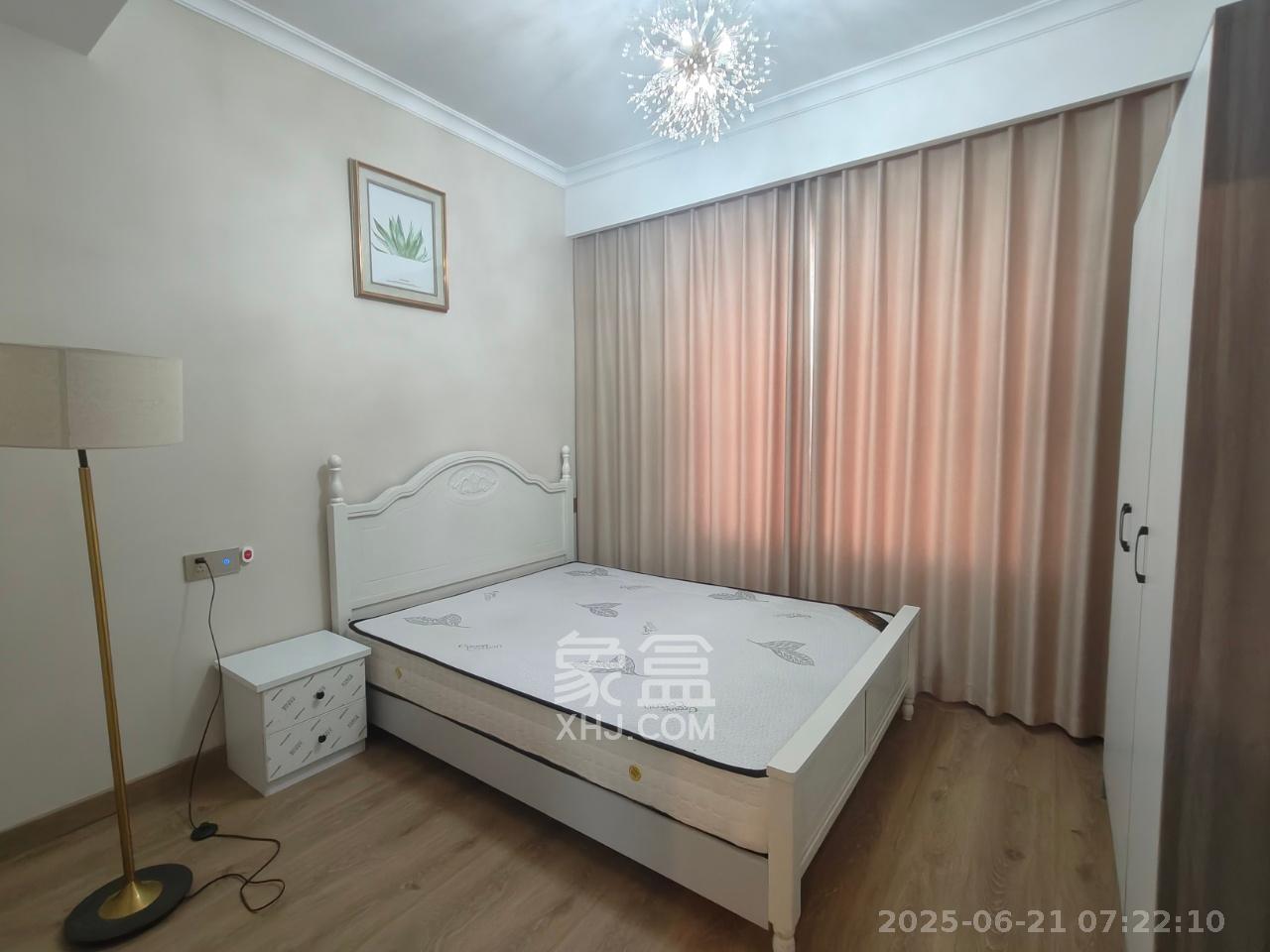 梦想新天地  5室2厅2卫   3200.00元/月室内图