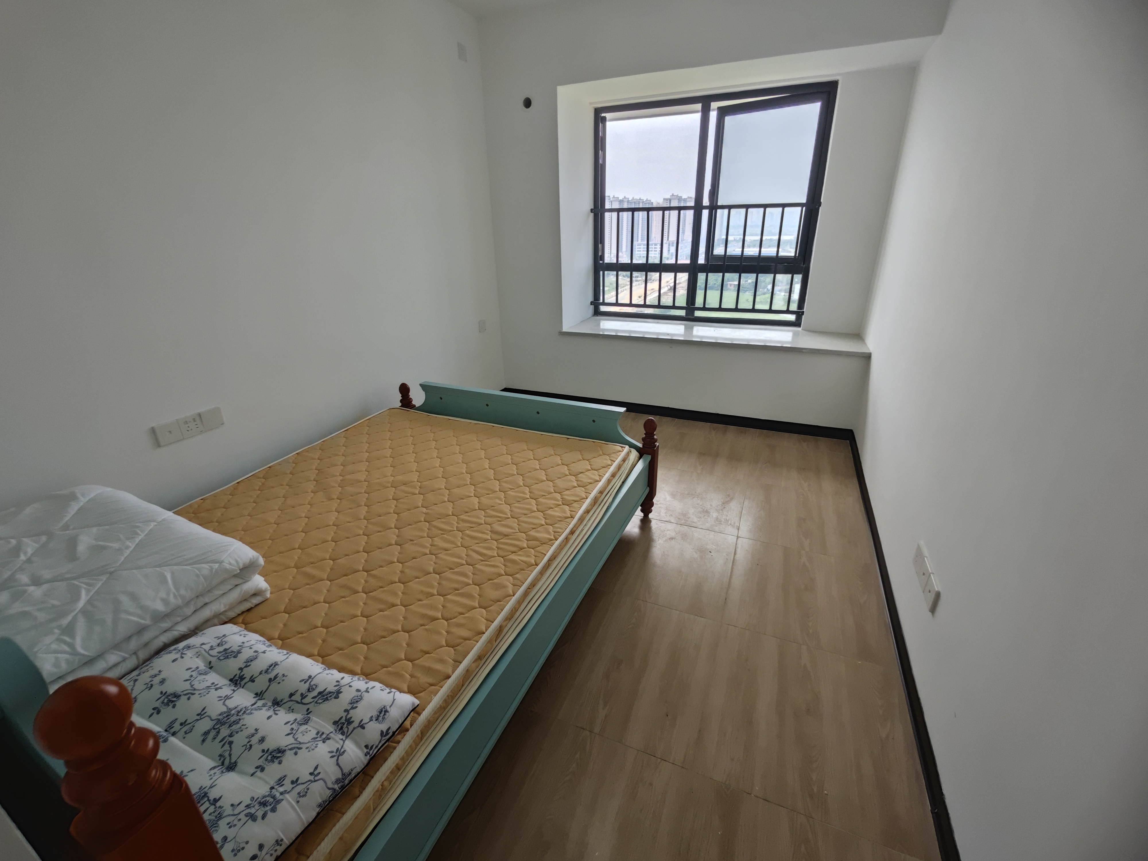 电白雅居 1室1厅1卫 1600.0元/月 电白雅居 1室1厅1卫 1600.0元/月室内图