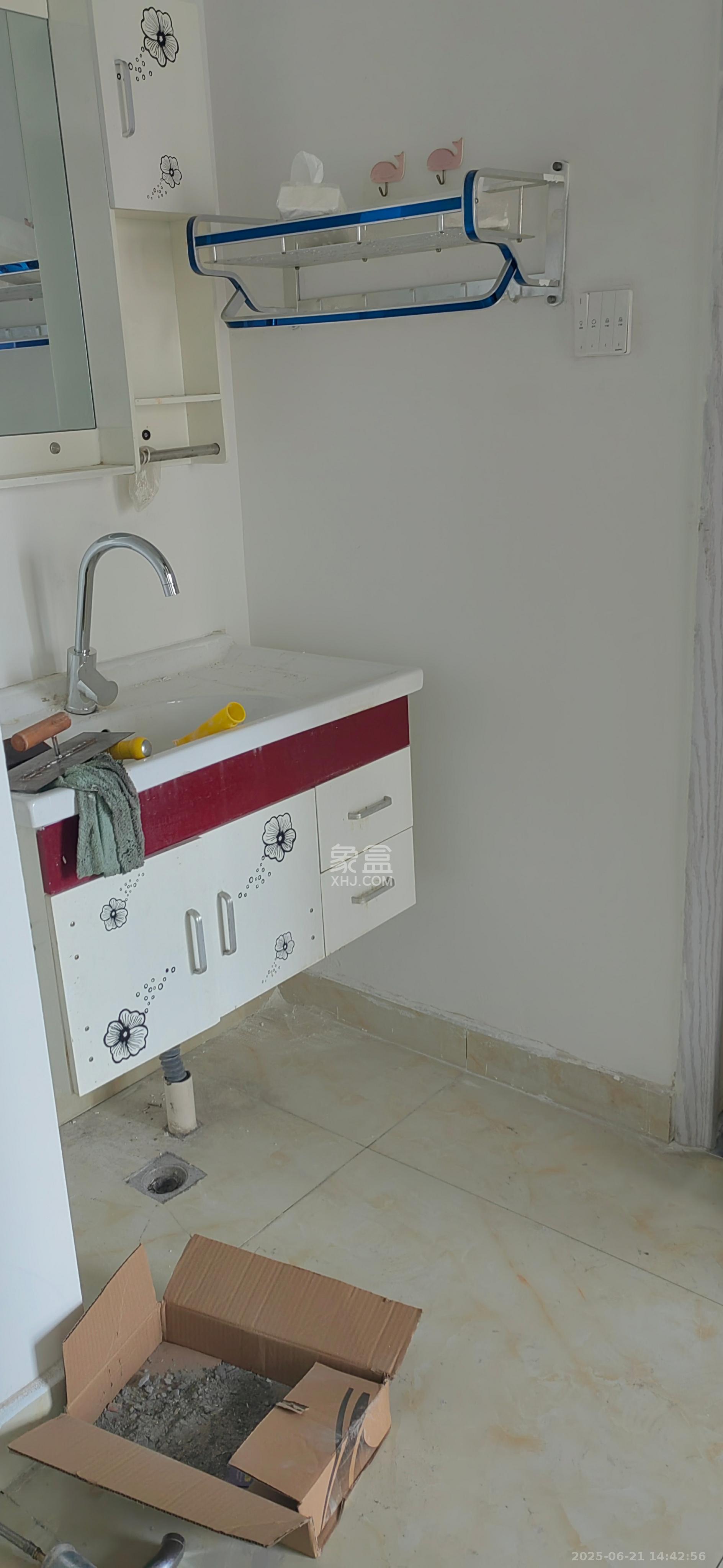 广泰锦苑  3室2厅1卫    2000.0元/月 广泰锦苑  3室2厅1卫    2000.0元/月室内图