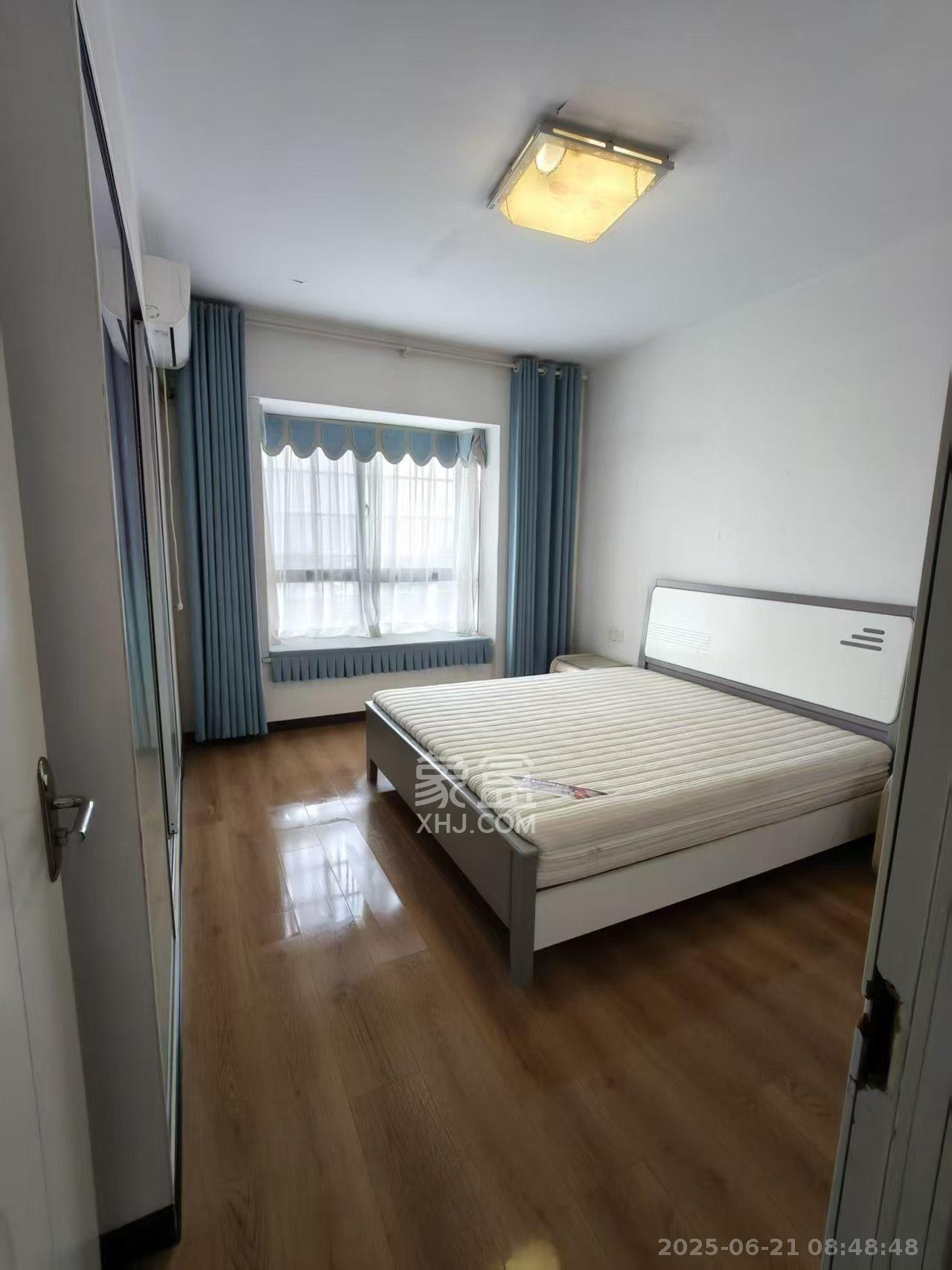 建鑫国际一期  3室2厅2卫   1600.00元/月室内图