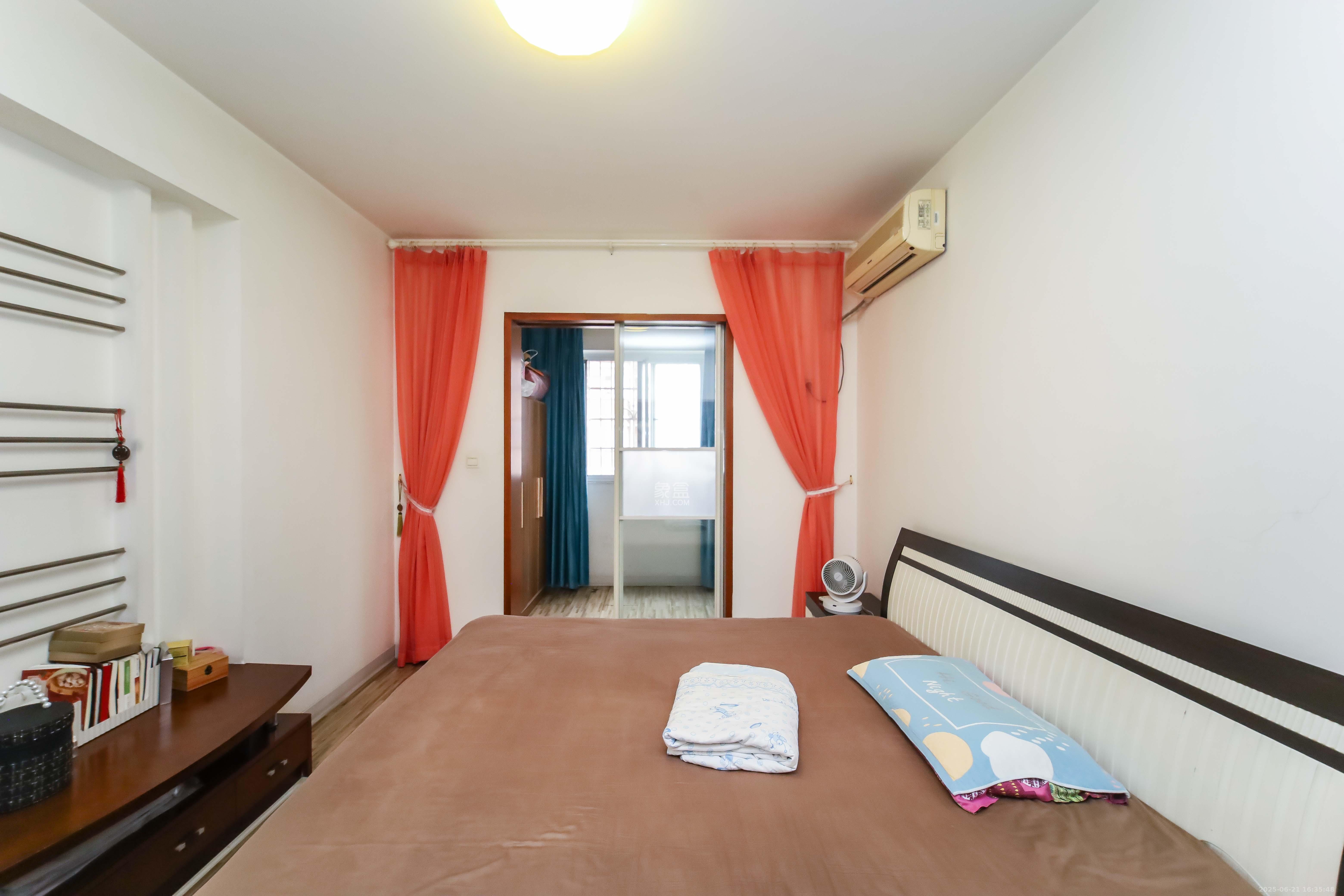 嘉盛逸林园(新合村综合楼) 3室2厅2卫 102.0万 嘉盛逸林园(新合村综合楼) 3室2厅2卫 102.0万卧室