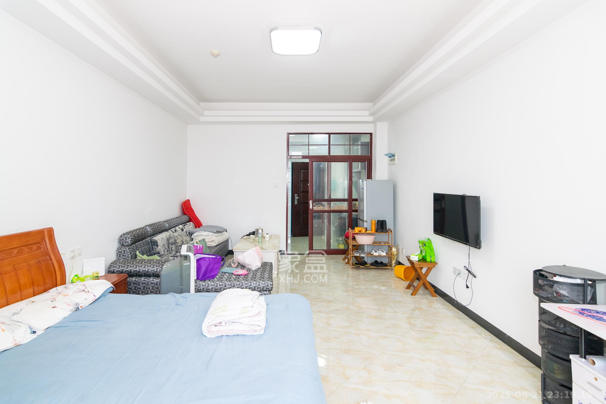 西湖星城公馆  1室1厅1卫    22.8万 西湖星城公馆  1室1厅1卫    22.8万卧室