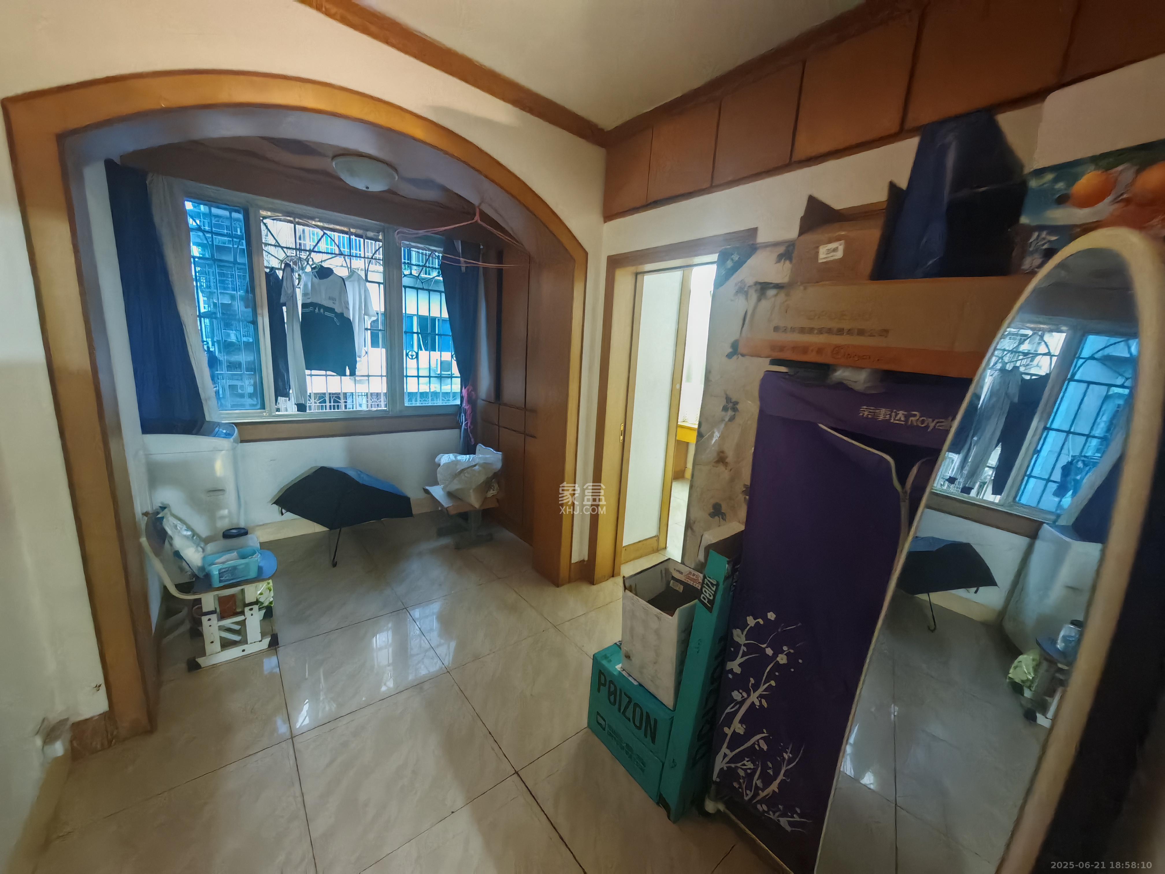 学院新村  3室2厅2卫   3700.00元/月室内图