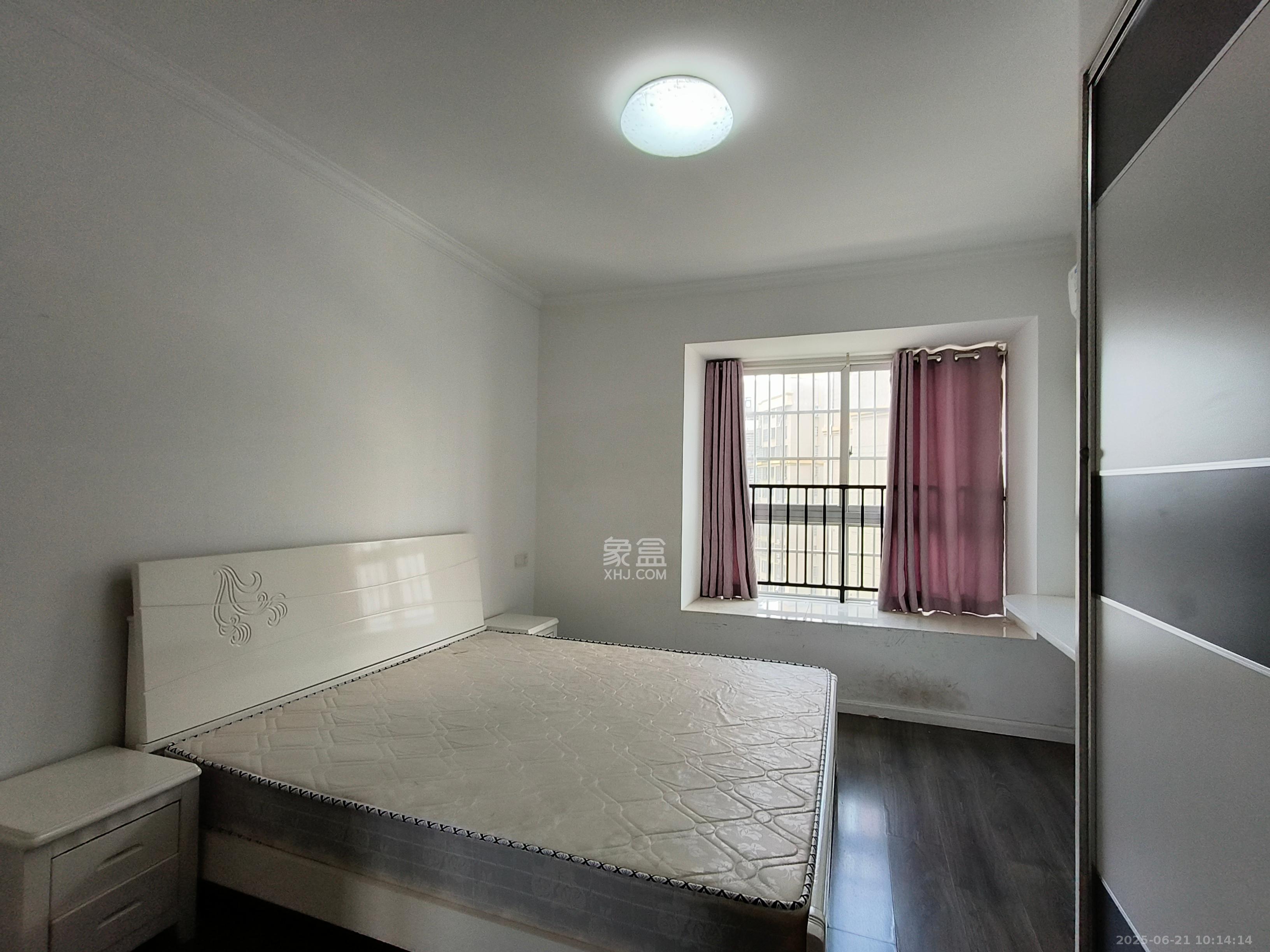 光明城市(星辰青年城) 5室2厅2卫 2200.0元/月 光明城市(星辰青年城) 5室2厅2卫 2200.0元/月室内图