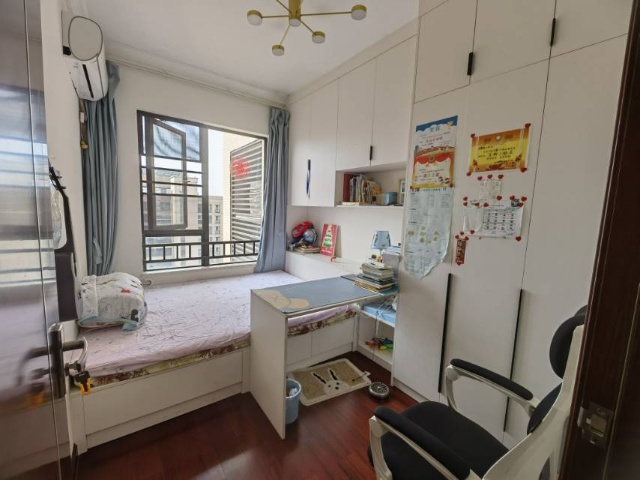 中海锦城  3室2厅2卫   2800.00元/月室内图