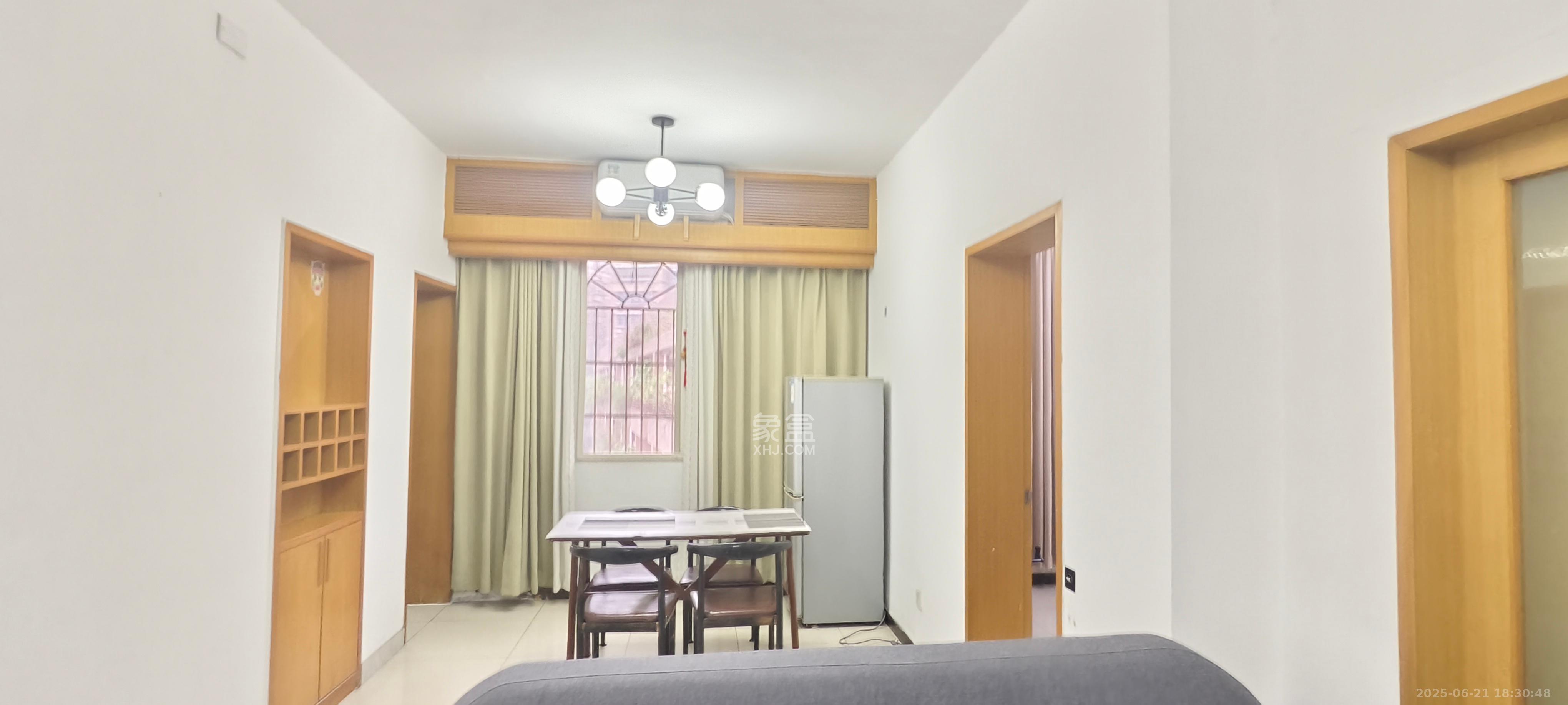 桔园小区1-8片  2室1厅1卫   1600.00元/月室内图