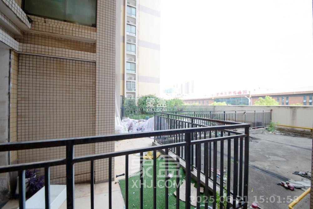 锦湘国际星城三期(锦绣苑) 2室1厅1卫 1500.0元/月 锦湘国际星城三期(锦绣苑) 2室1厅1卫 1500.0元/月室内图