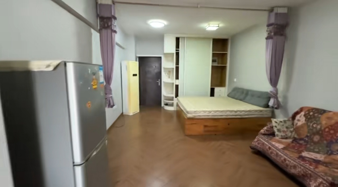 龙泰上品 1室1厅1卫 700.0元/月 龙泰上品 1室1厅1卫 700.0元/月室内图