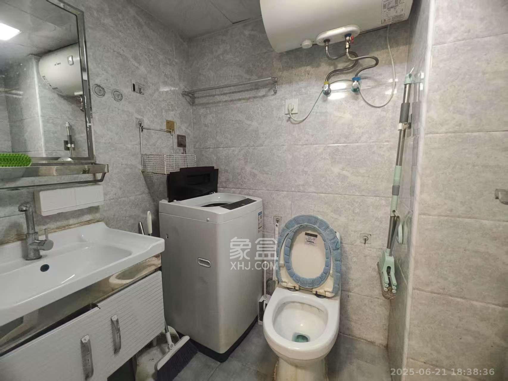 达美美立方  2室1厅1卫   2000.00元/月室内图