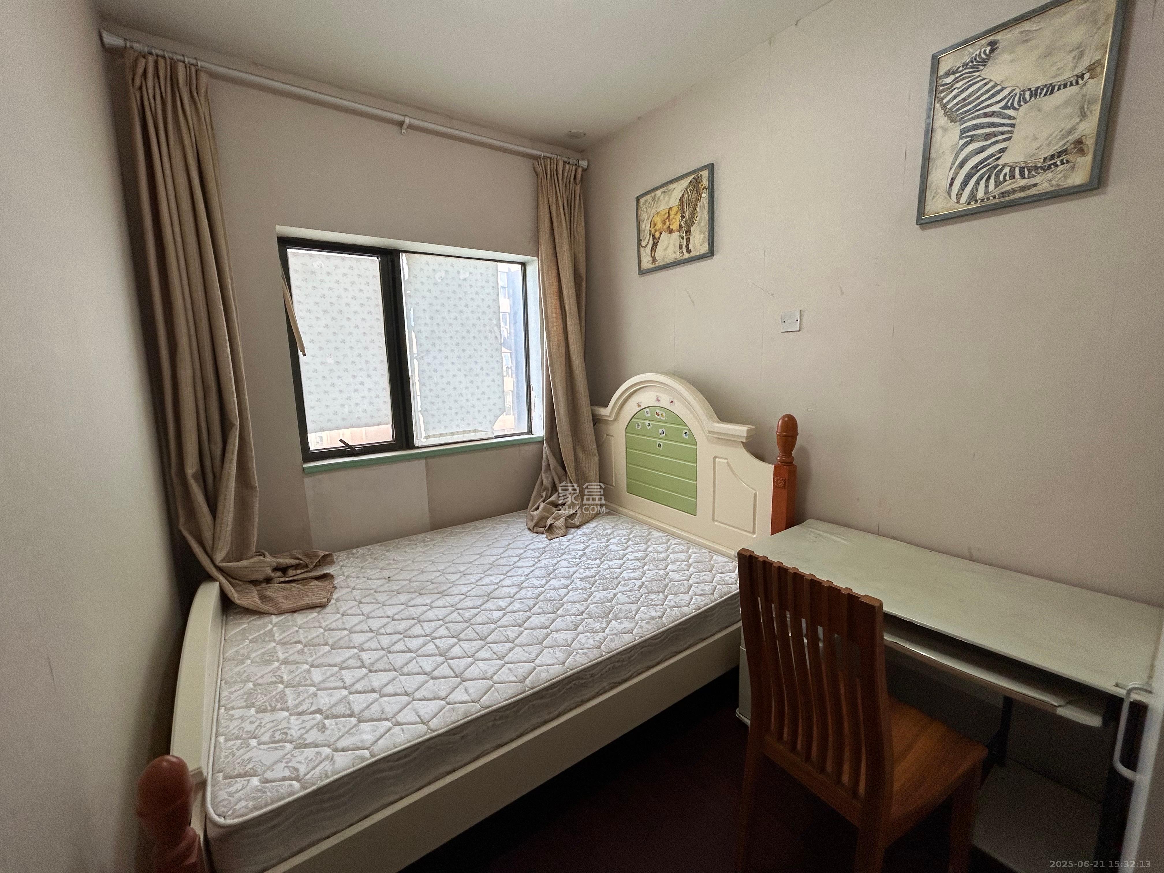 远大麓园 3室2厅2卫 2350.0元/月 远大麓园 3室2厅2卫 2350.0元/月室内图