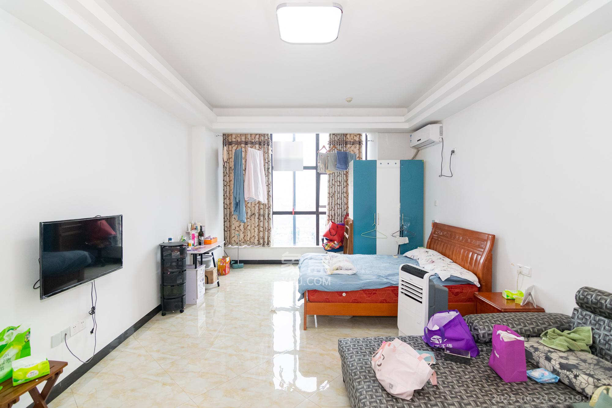 西湖星城公馆  1室1厅1卫    22.8万 西湖星城公馆  1室1厅1卫    22.8万