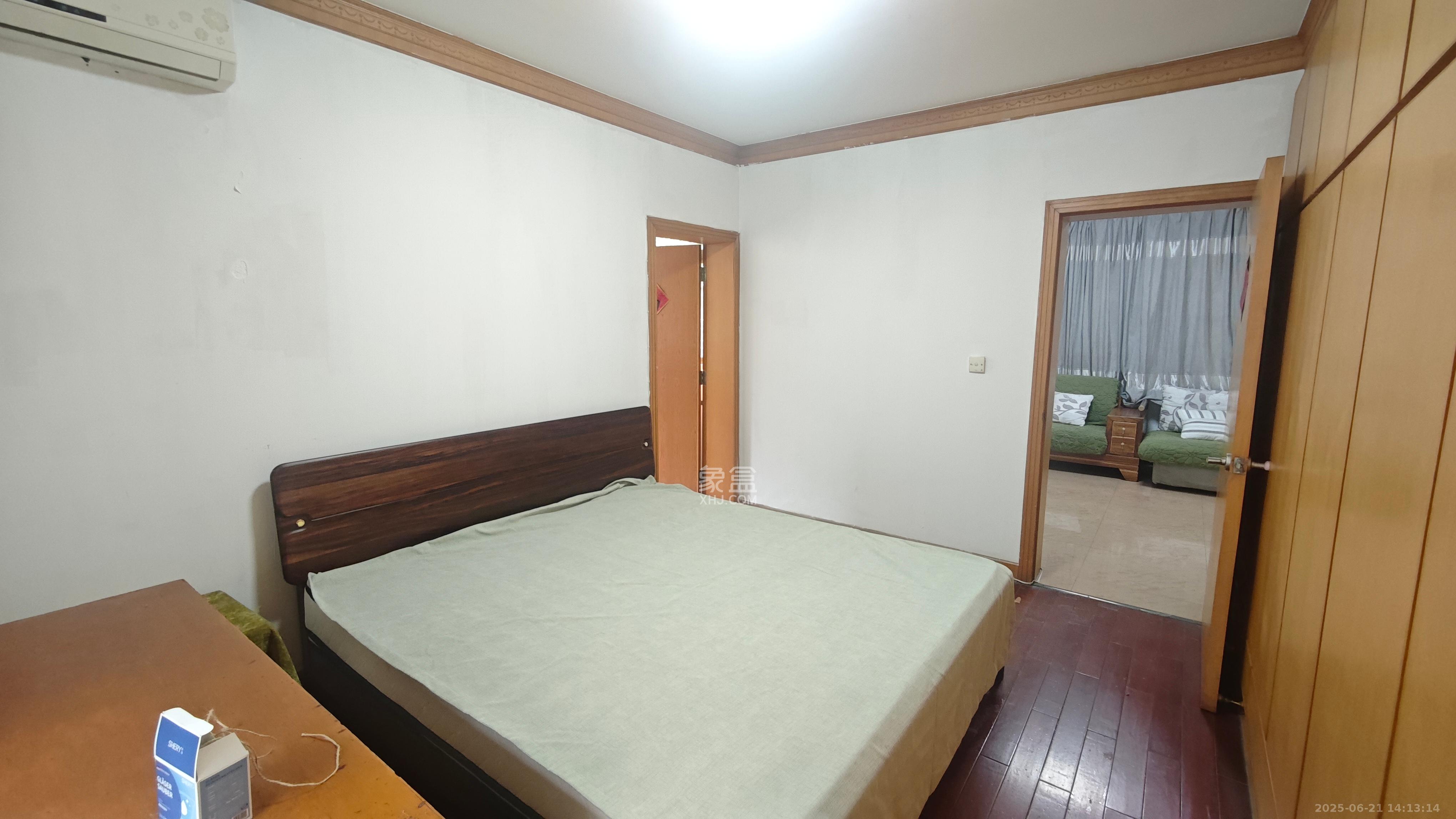 省工行家属楼  2室1厅1卫   2400.00元/月