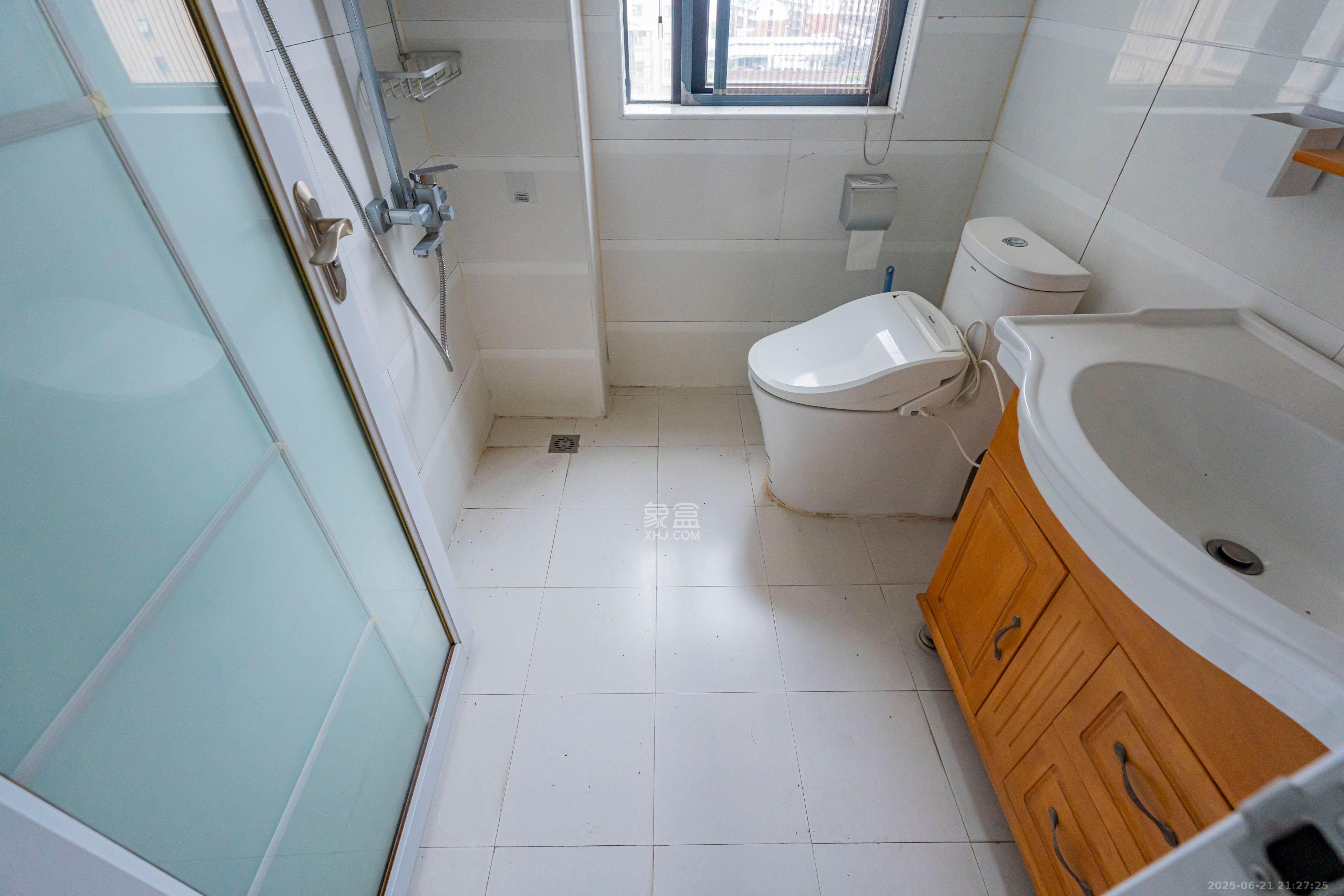 长大卧琥  2室2厅1卫    72.0万 长大卧琥  2室2厅1卫    72.0万卫生间