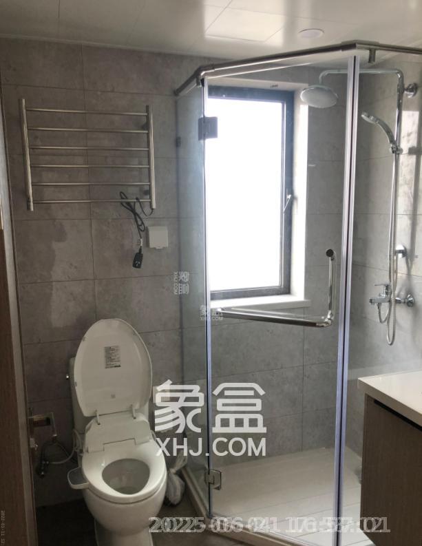 龙湖铂金中心（龙湖春江郦城）  3室2厅2卫   4600.00元/月室内图