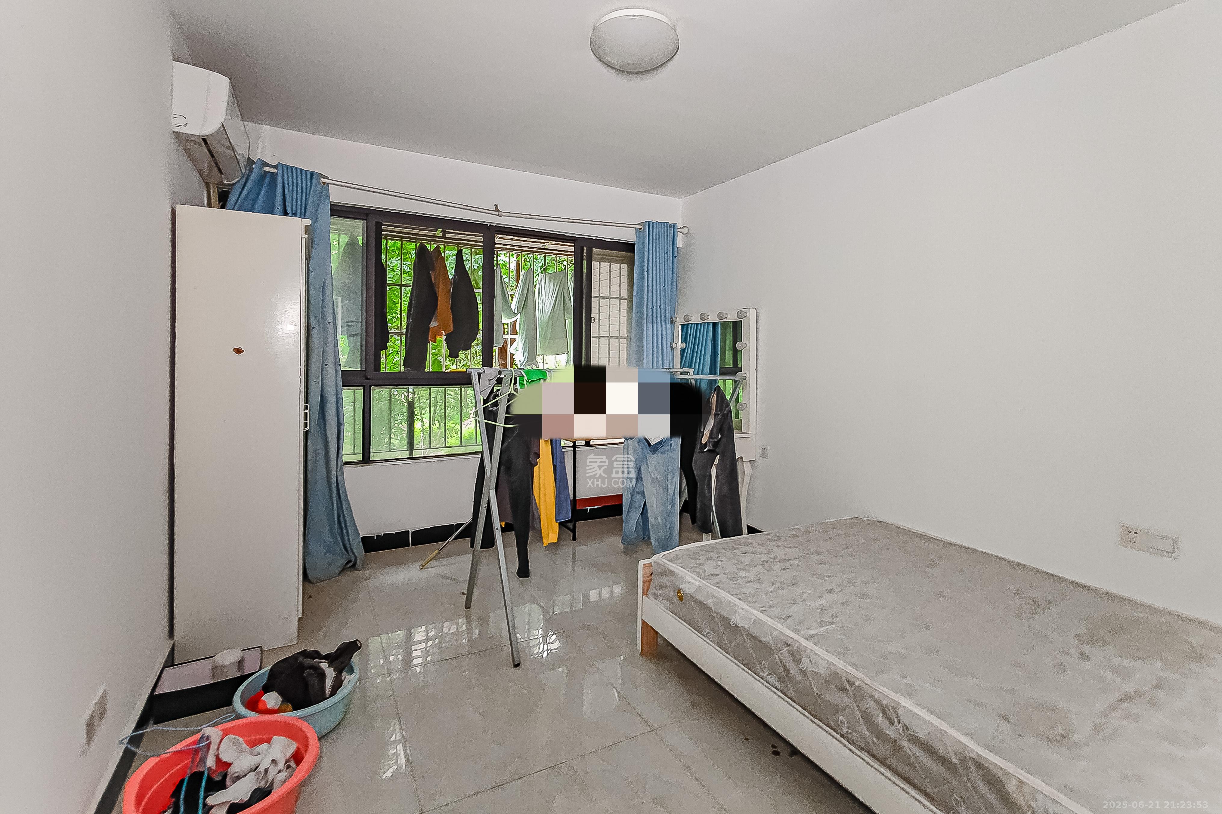 华润凤凰城三期 5室2厅3卫 129.8万 华润凤凰城三期 5室2厅3卫 129.8万卧室