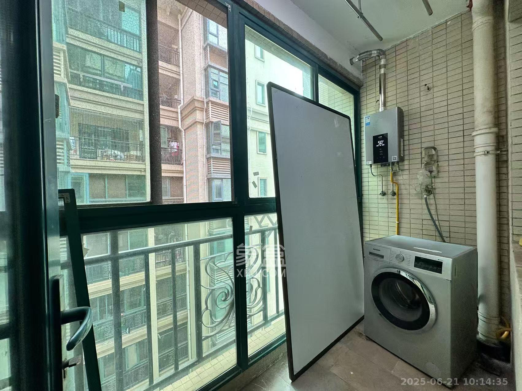 恒大名都  3室2厅1卫    1800.0元/月室内图