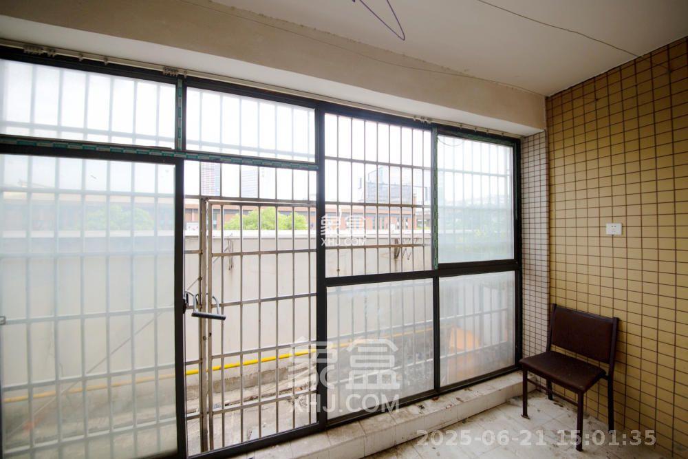 锦湘国际星城三期(锦绣苑) 2室1厅1卫 1500.0元/月 锦湘国际星城三期(锦绣苑) 2室1厅1卫 1500.0元/月室内图