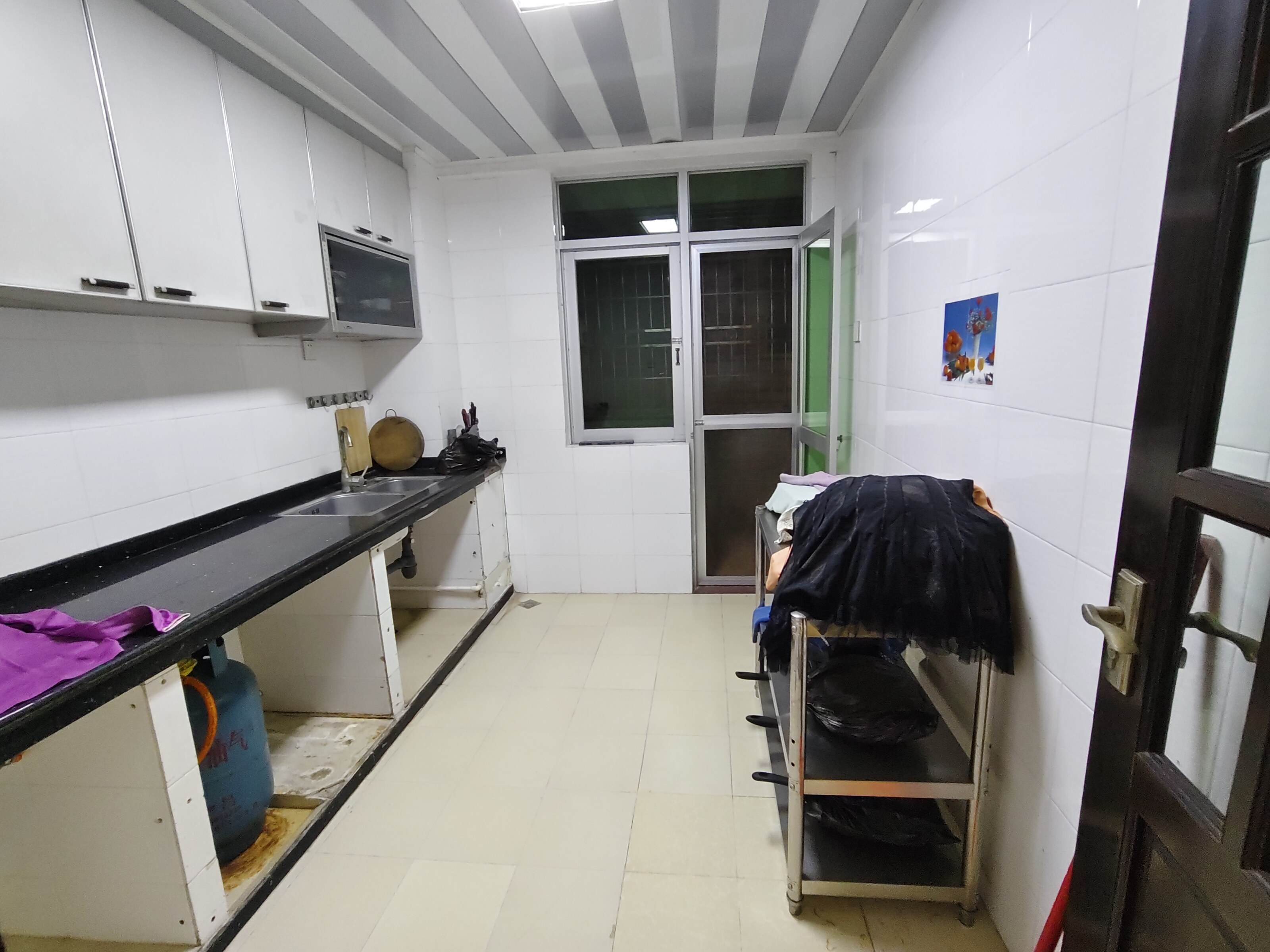 琼建大厦  3室2厅2卫   2200.00元/月室内图