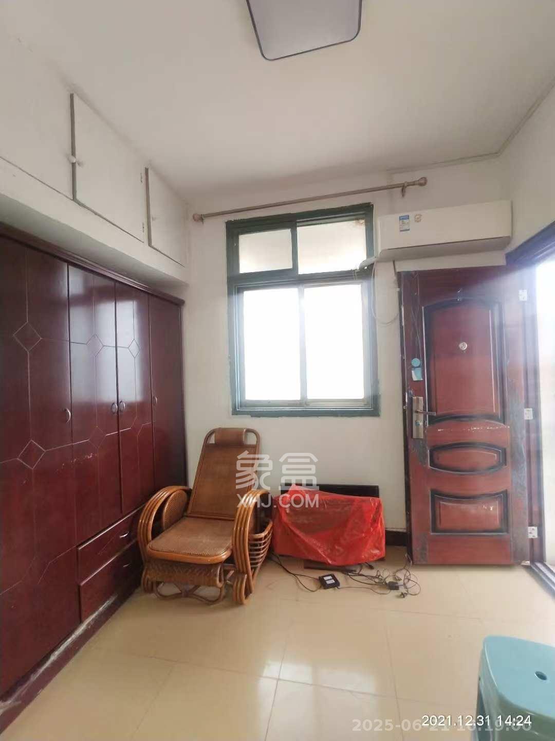袁家岭省煤炭厅宿舍（芙蓉区省煤炭局小区）  3室1厅1卫    1800.0元/月室内图