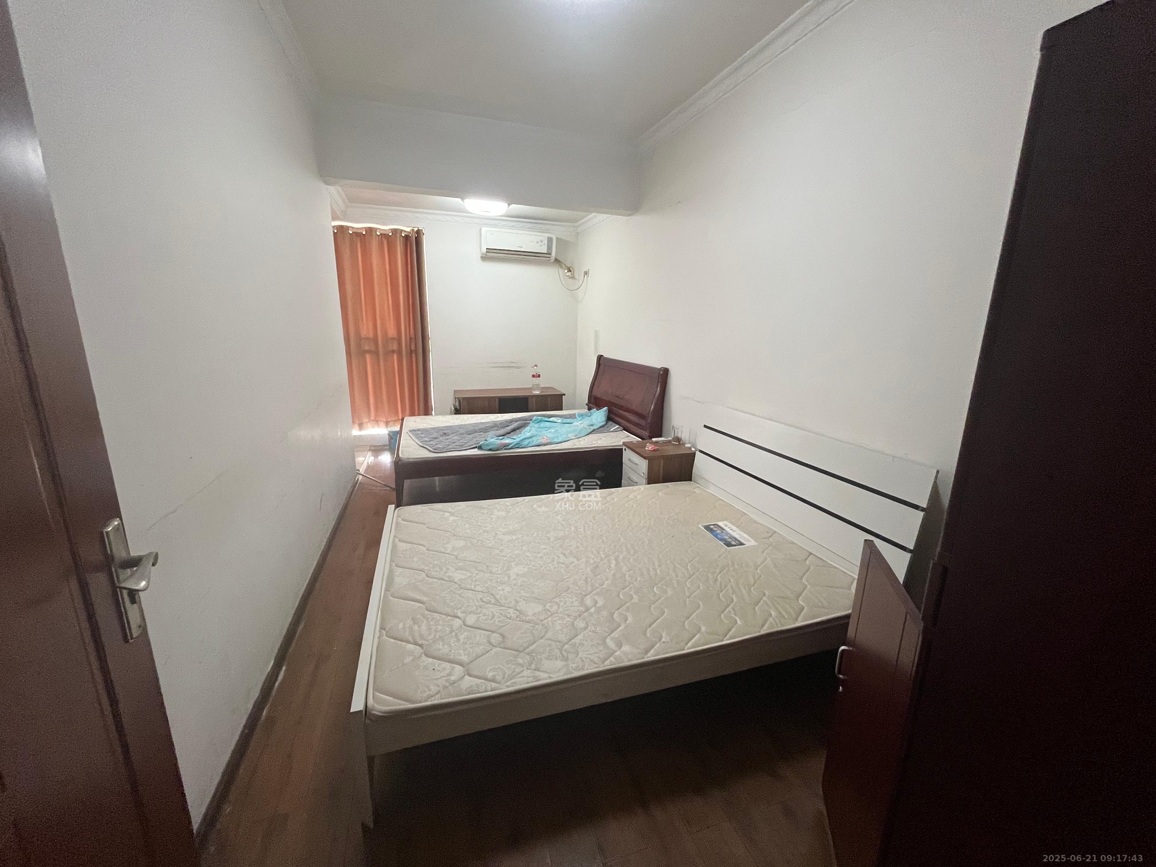 上河国际C区  4室2厅2卫    3500.0元/月室内图