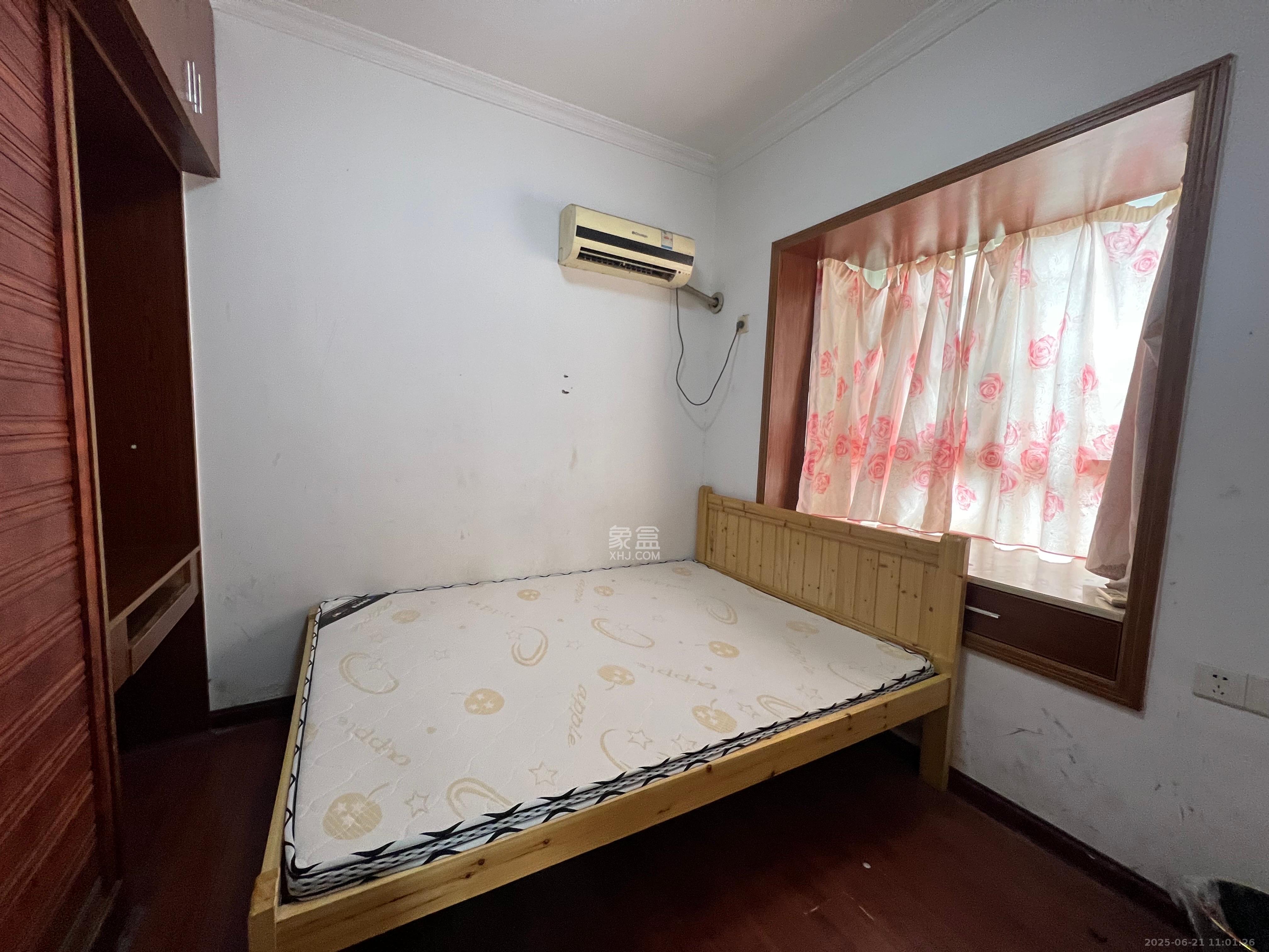 金麓西岸和苑 2室2厅1卫 1800.0元/月 金麓西岸和苑 2室2厅1卫 1800.0元/月室内图