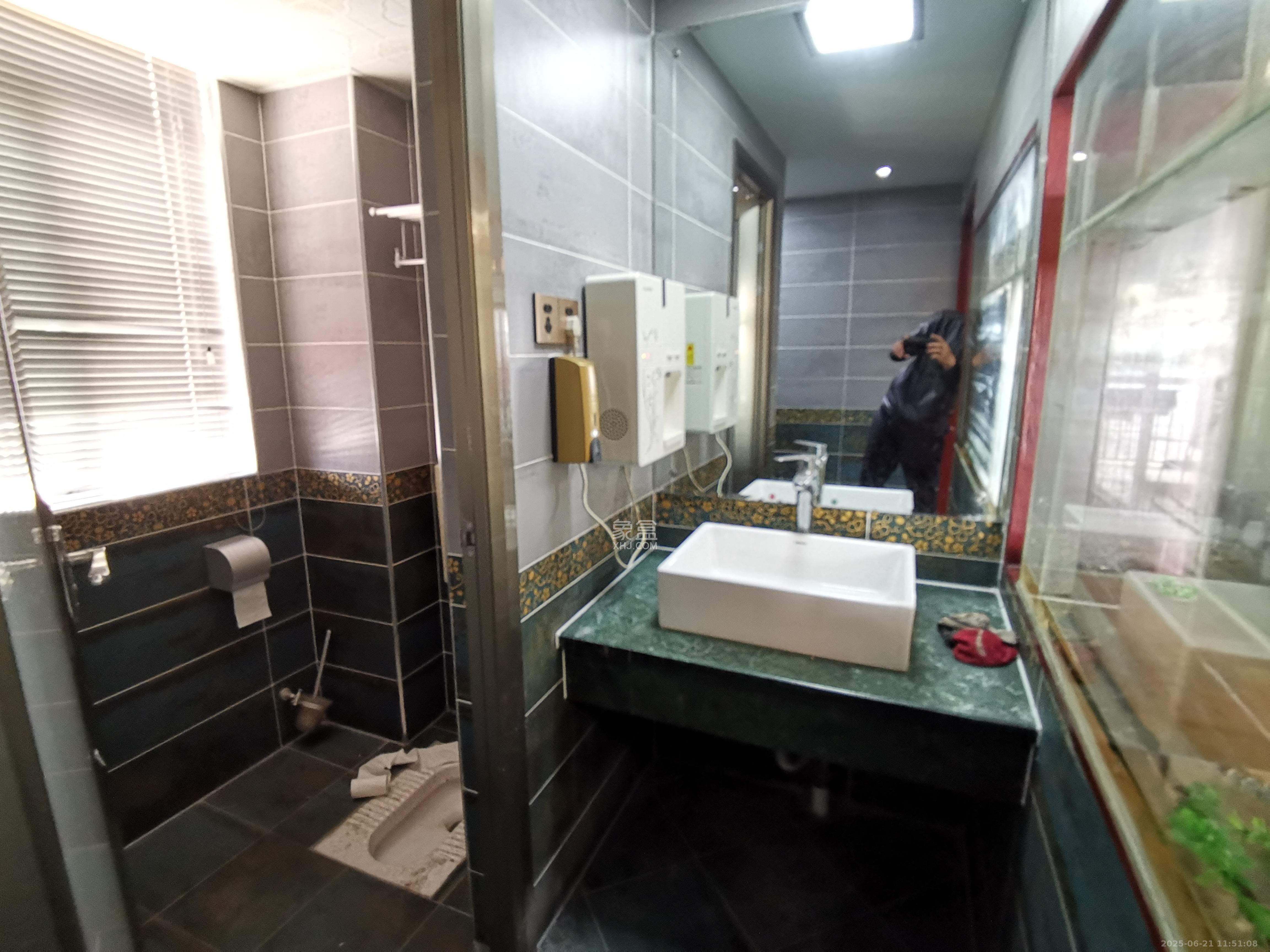 高桥现代商贸城 4室1厅1卫 3000.0元/月 高桥现代商贸城 4室1厅1卫 3000.0元/月室内图