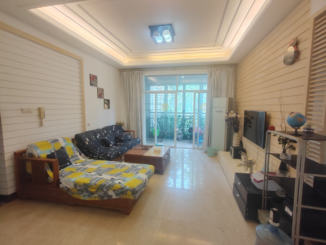 红泥月亮湾  3室2厅2卫    158.0万 红泥月亮湾  3室2厅2卫    158.0万室内图