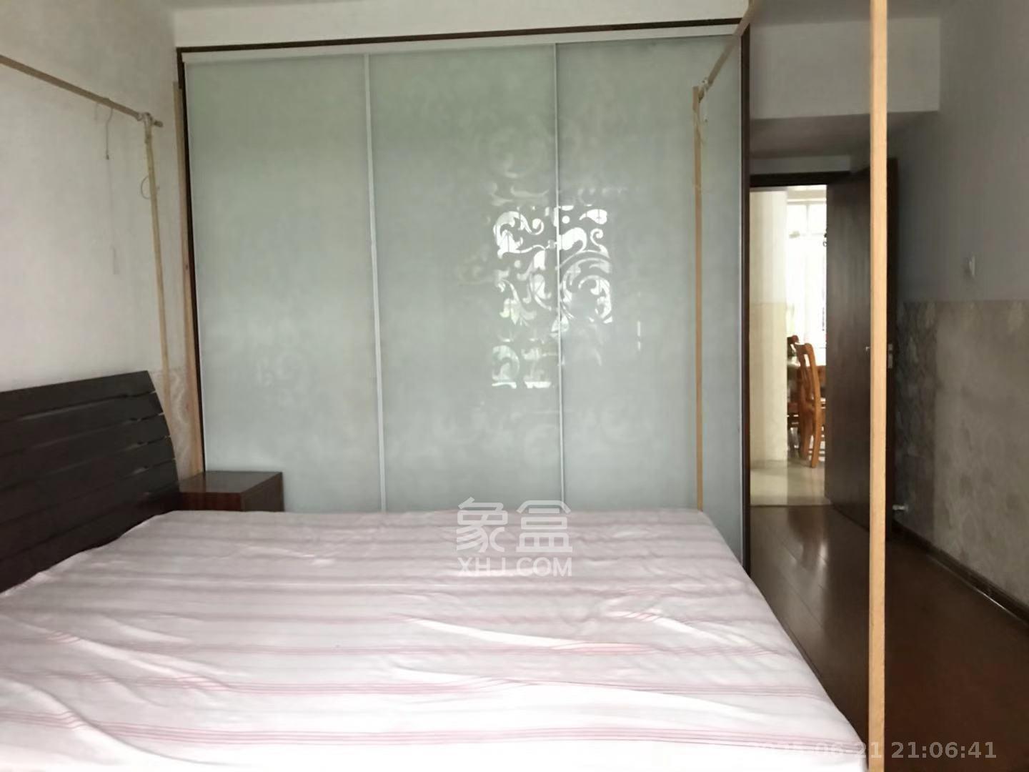 三江花中城 2室2厅1卫 2300.0元/月 三江花中城 2室2厅1卫 2300.0元/月室内图