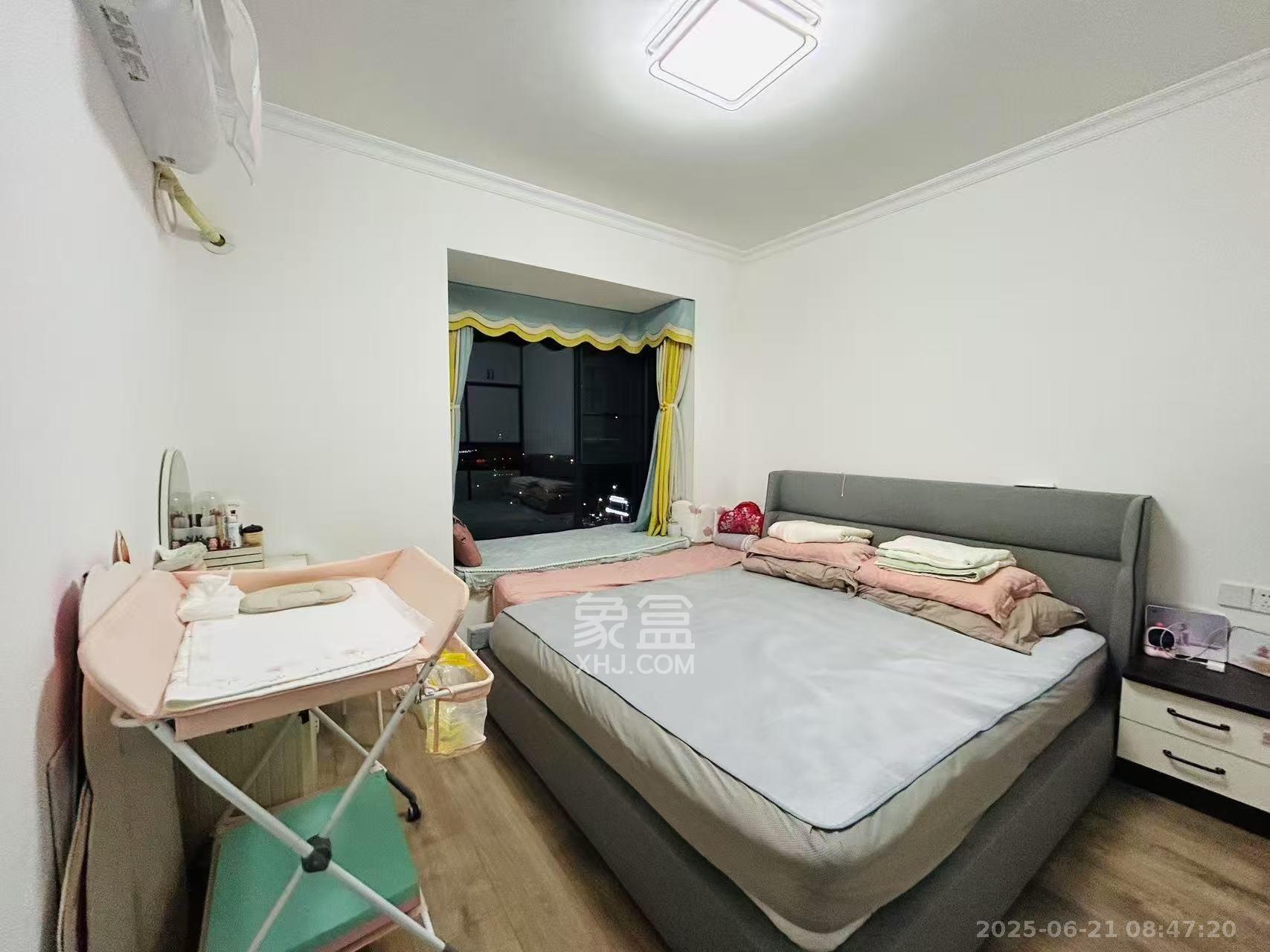中建嘉和城  3室2厅1卫    2700.0元/月室内图
