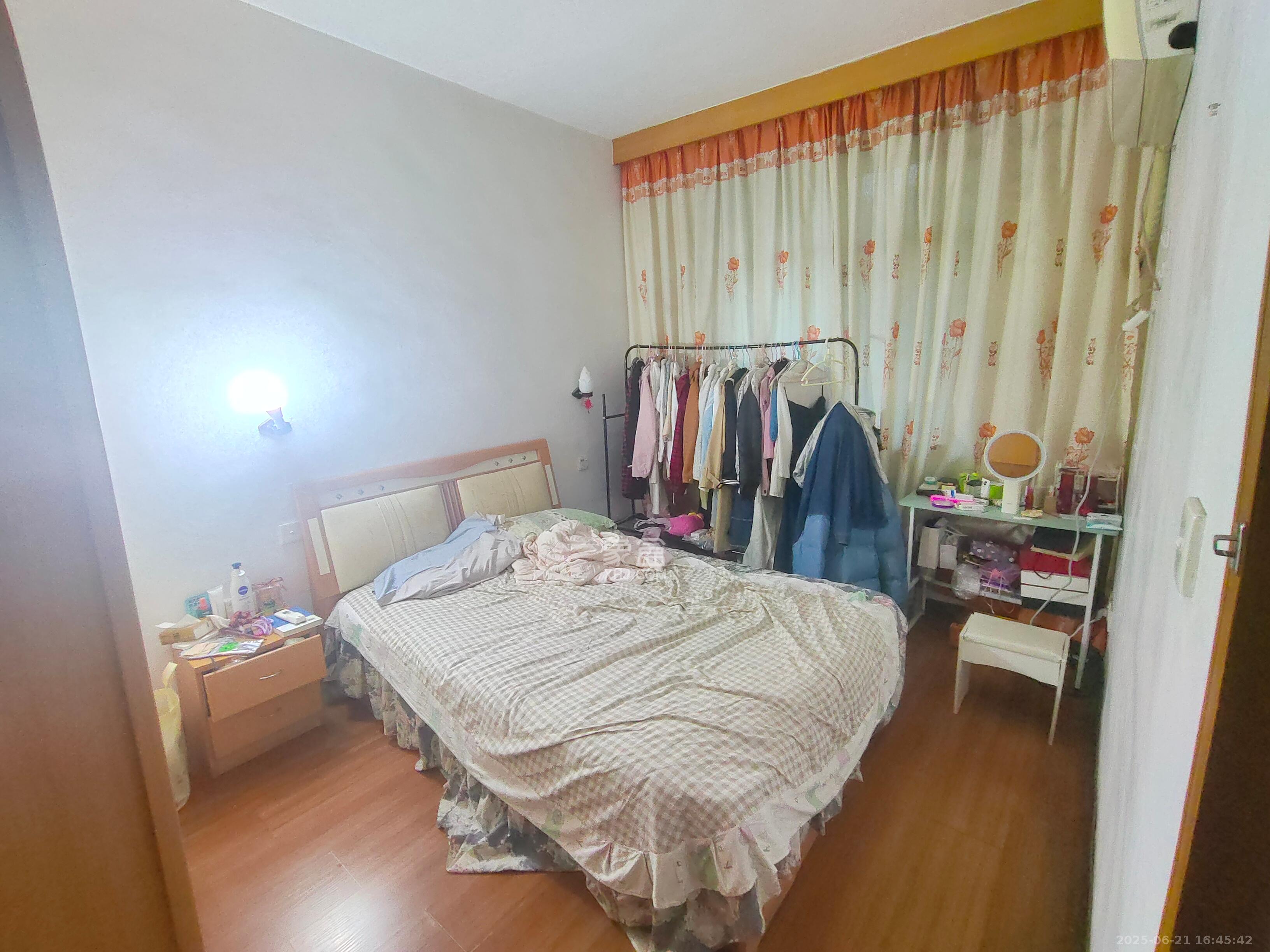木材厂宿舍（南湖医院对面）  1室1厅1卫   1400.00元/月室内图
