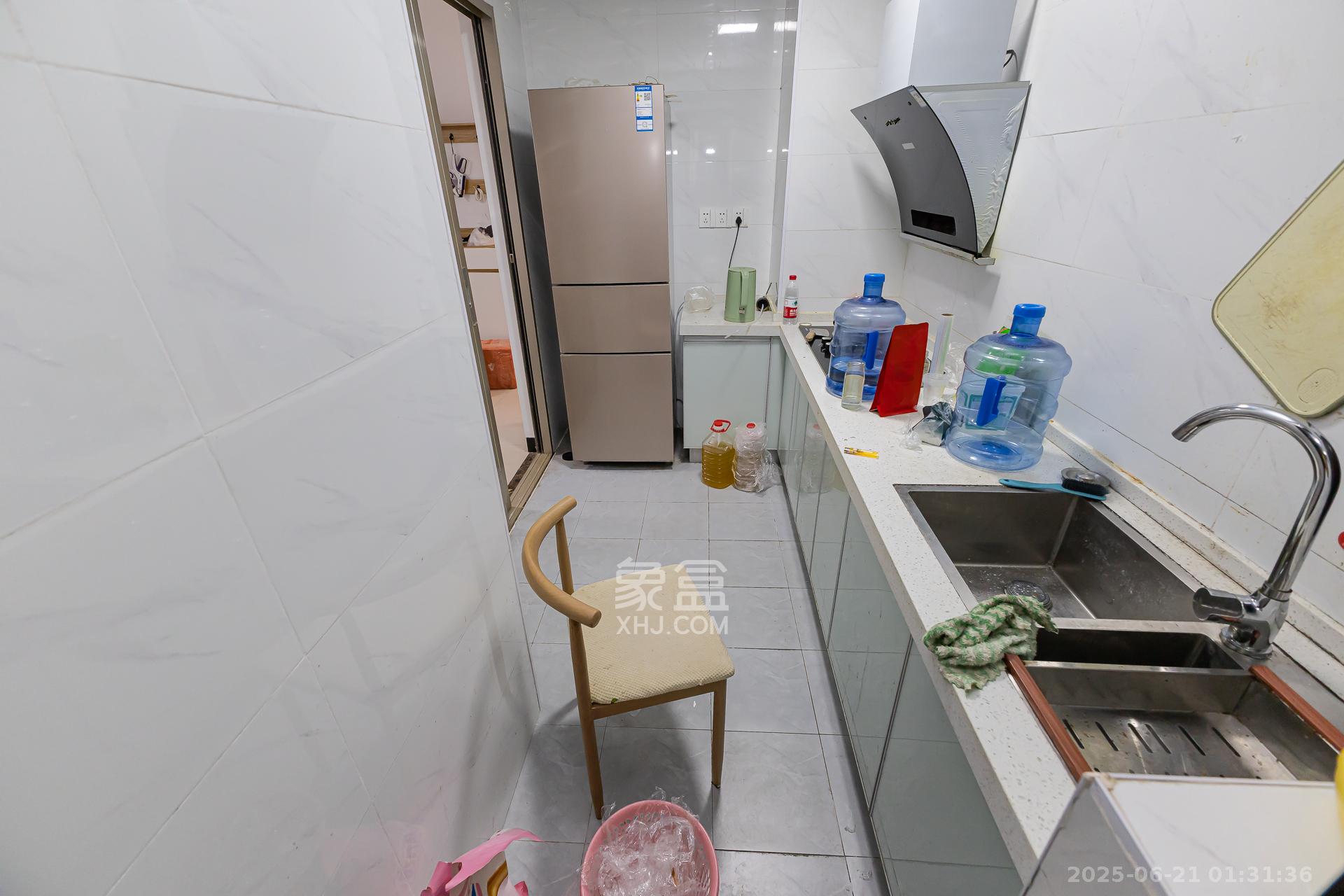 时代倾城三期 2室2厅1卫 58.0万 时代倾城三期 2室2厅1卫 58.0万厨房