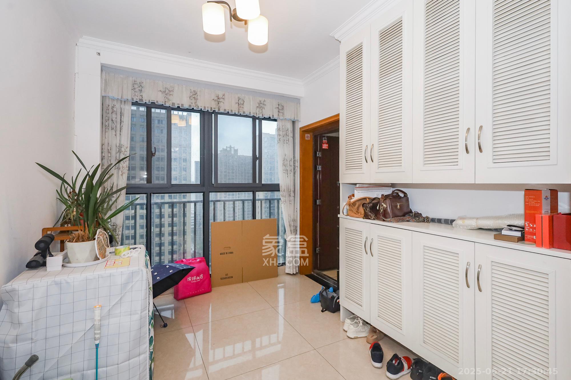 钰龙天下一期  3室1厅2卫    300.0万 钰龙天下一期  3室1厅2卫    300.0万其他