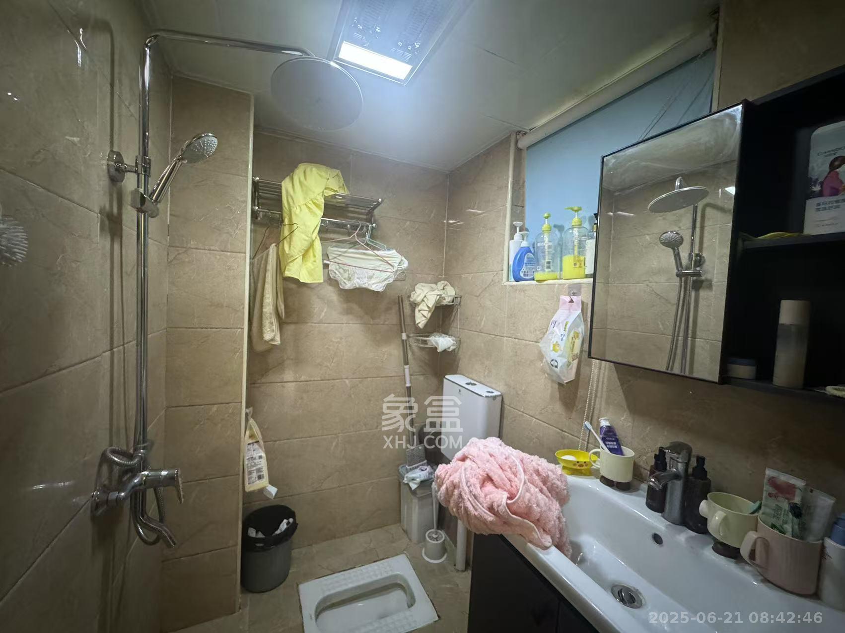 泊爱蓝湾 2室1厅1卫 1900.0元/月 泊爱蓝湾 2室1厅1卫 1900.0元/月室内图