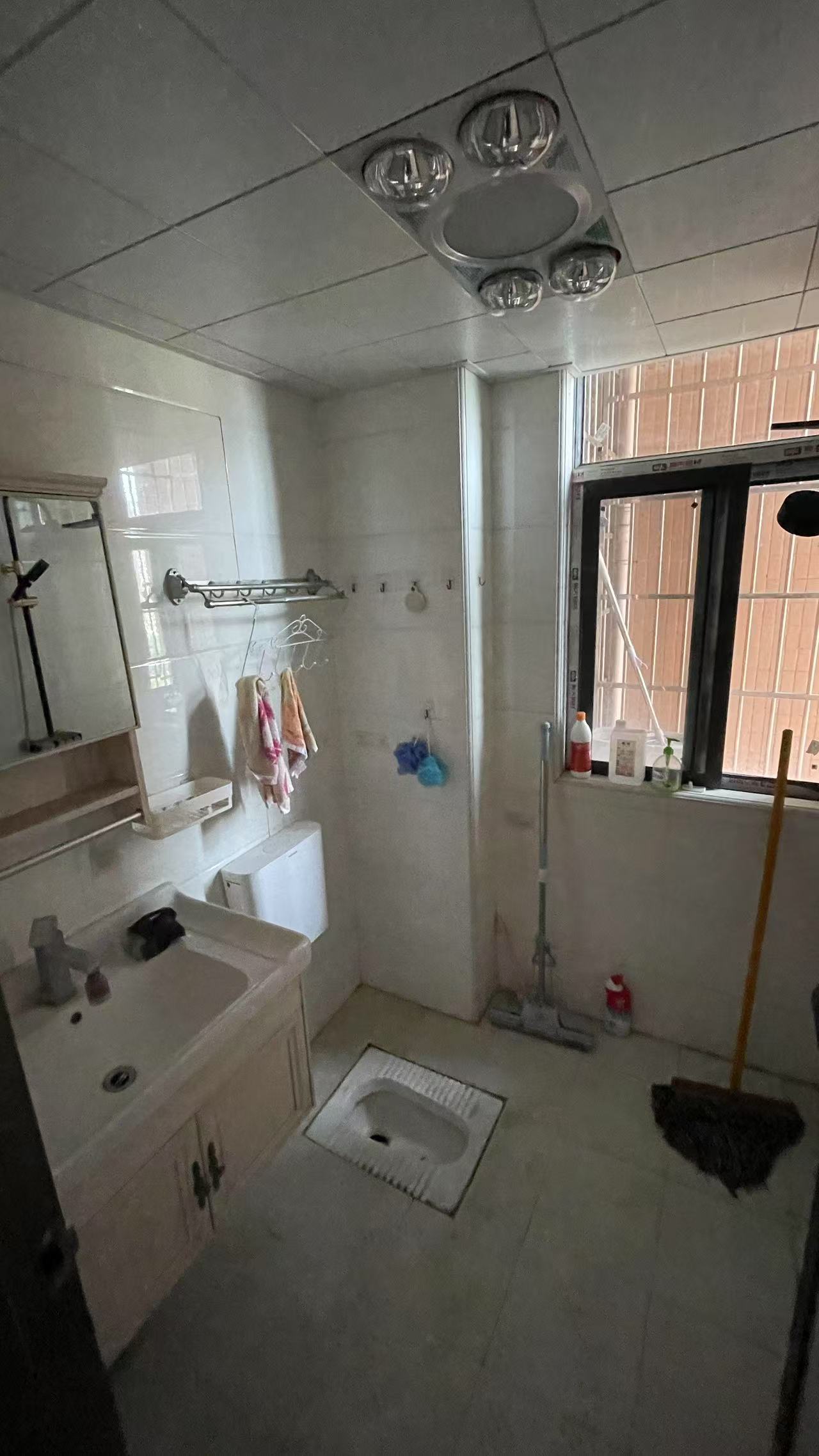 财富和园 1室0厅0卫 1500.0元/月 财富和园 1室0厅0卫 1500.0元/月室内图