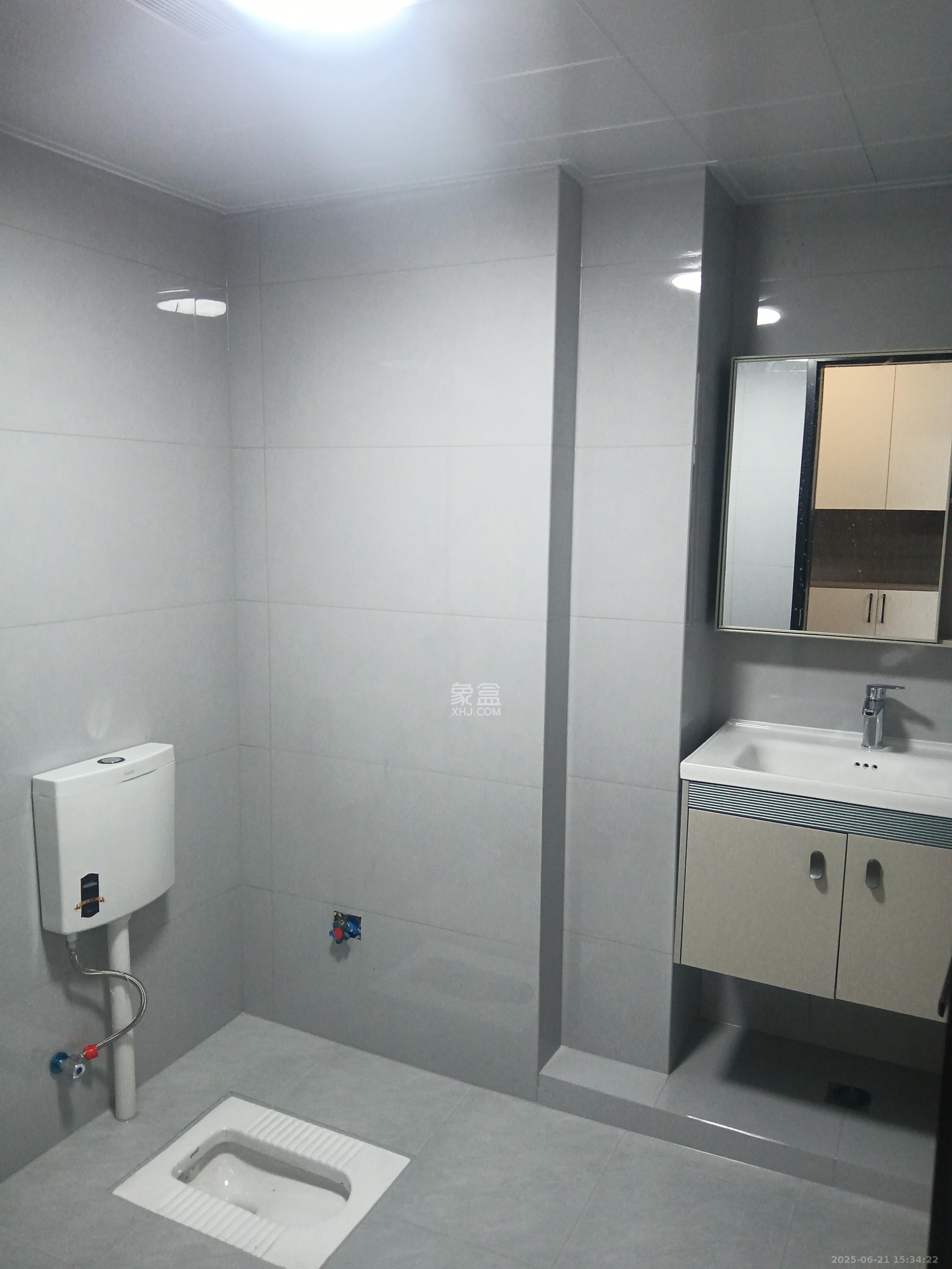 中建嘉和城  2室1厅1卫   1600.00元/月室内图
