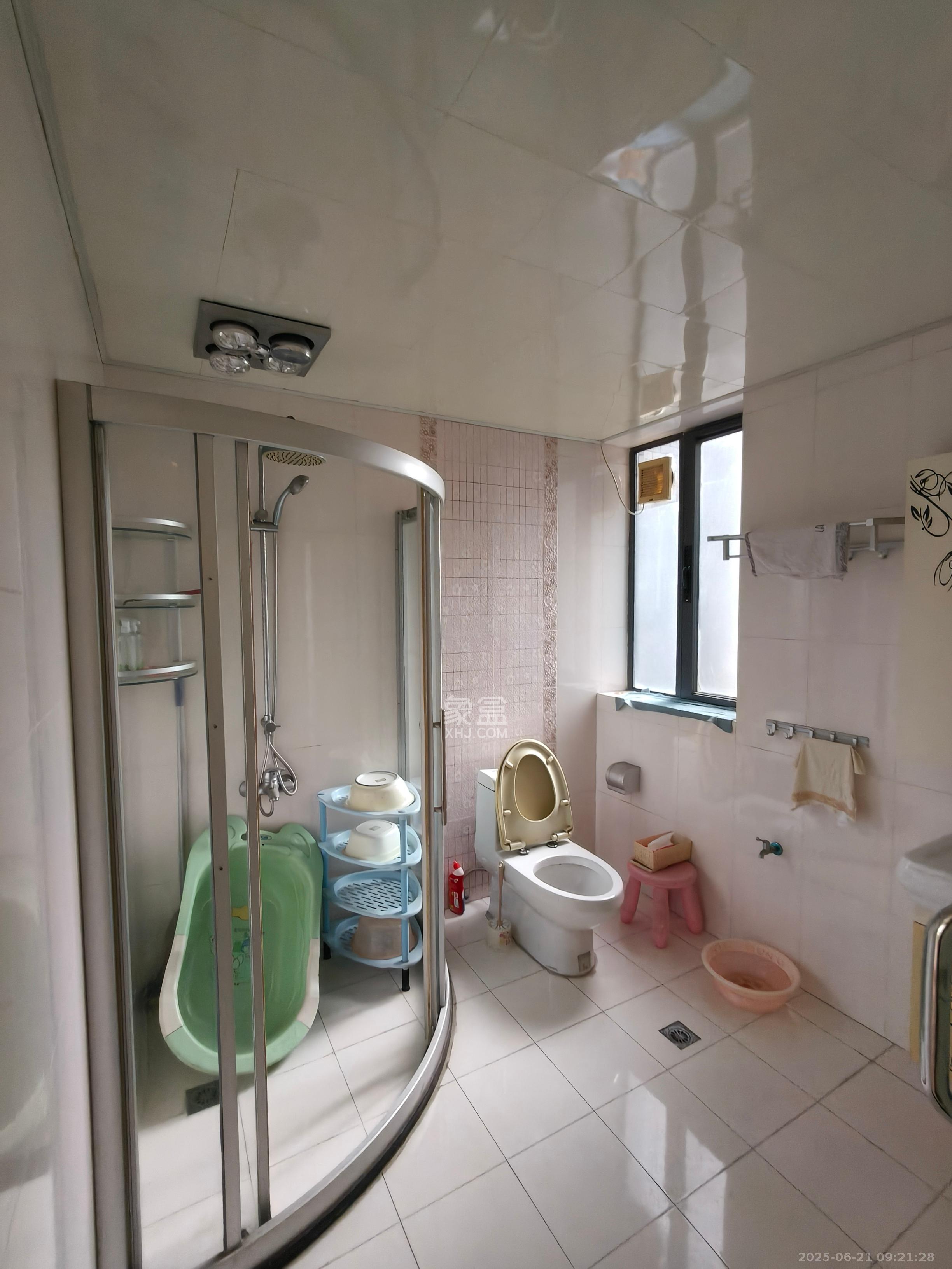 梦网景园  4室2厅2卫   3600.00元/月室内图