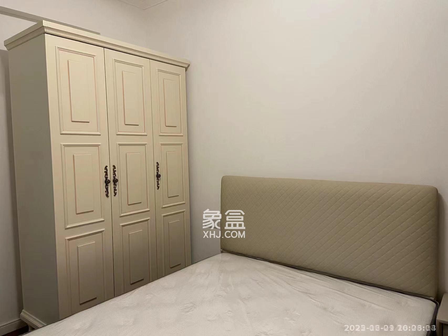 万科里金域国际  1室2厅2卫   4500.00元/月