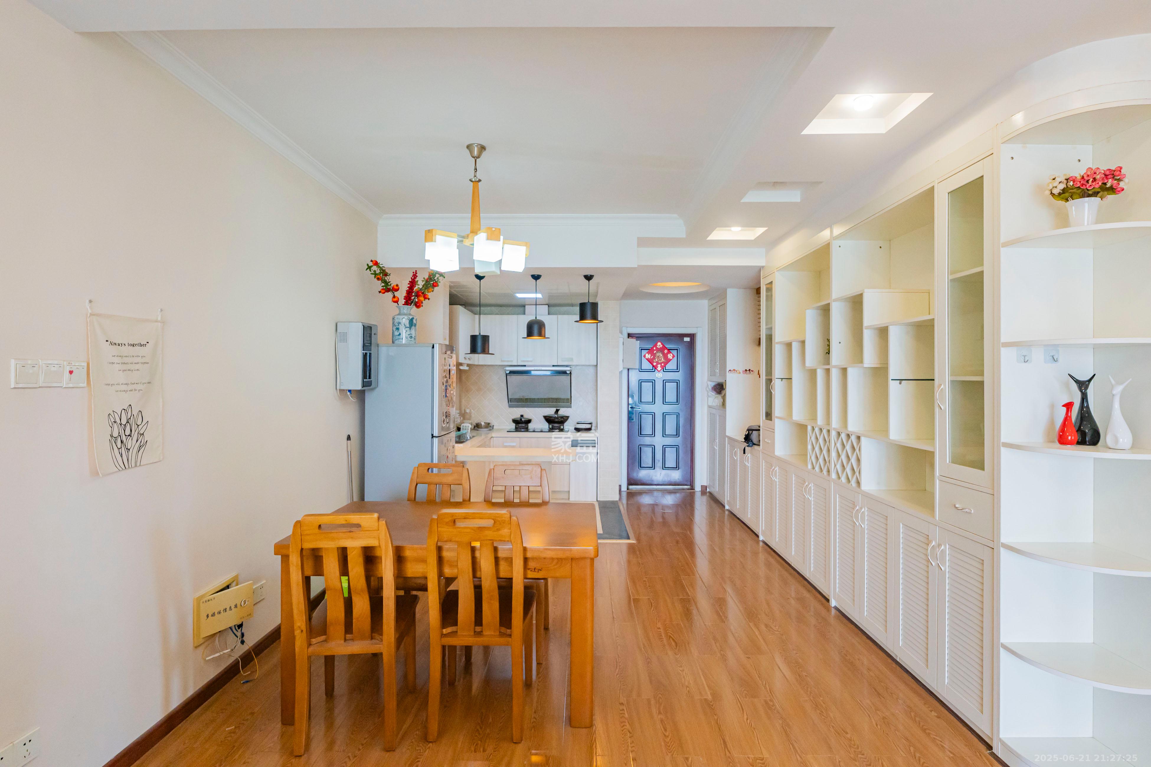 长大卧琥  2室2厅1卫    72.0万 长大卧琥  2室2厅1卫    72.0万客厅