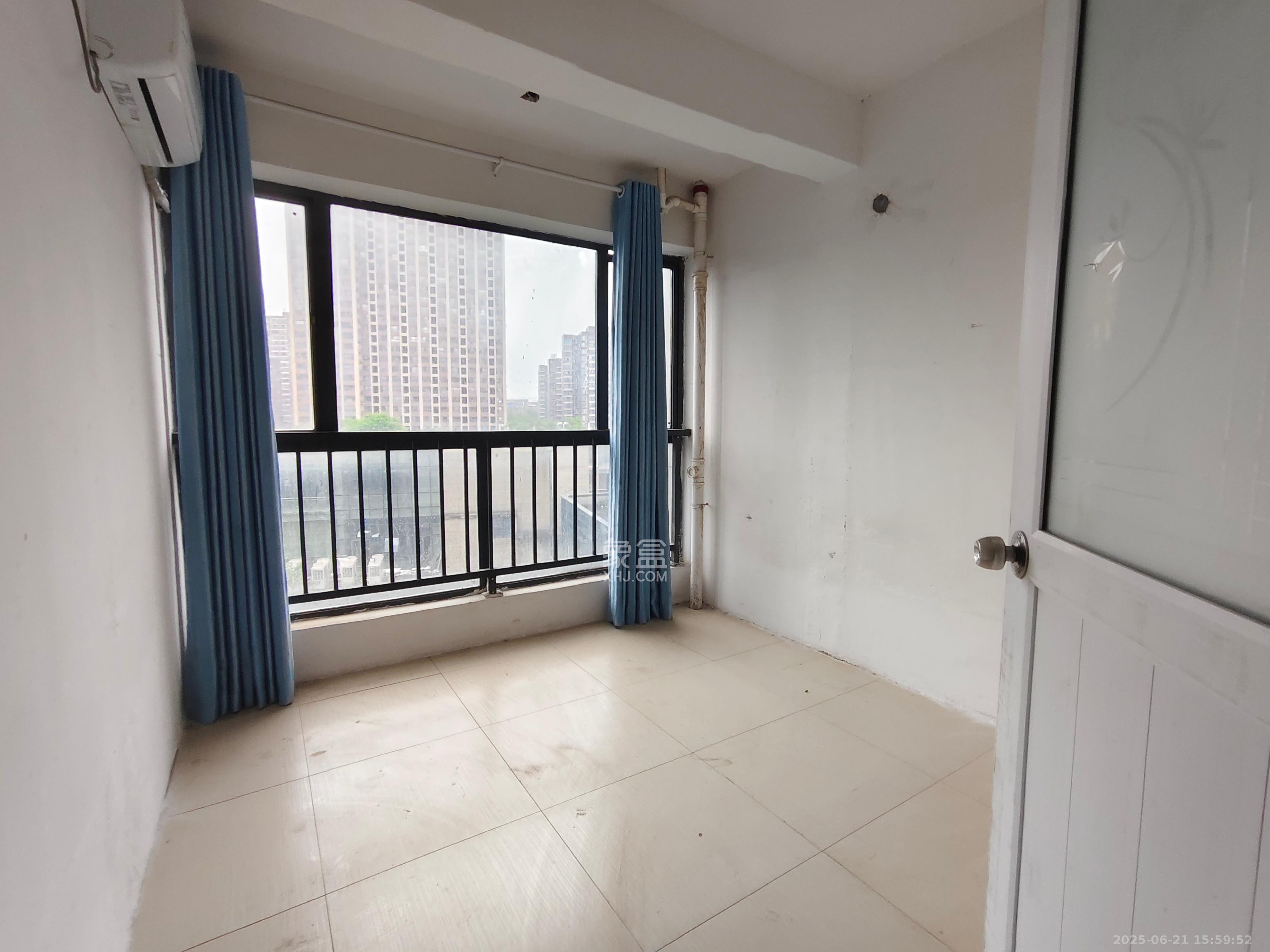 骑龙大街(骑龙苑) 4室2厅2卫 2000.0元/月 骑龙大街(骑龙苑) 4室2厅2卫 2000.0元/月室内图