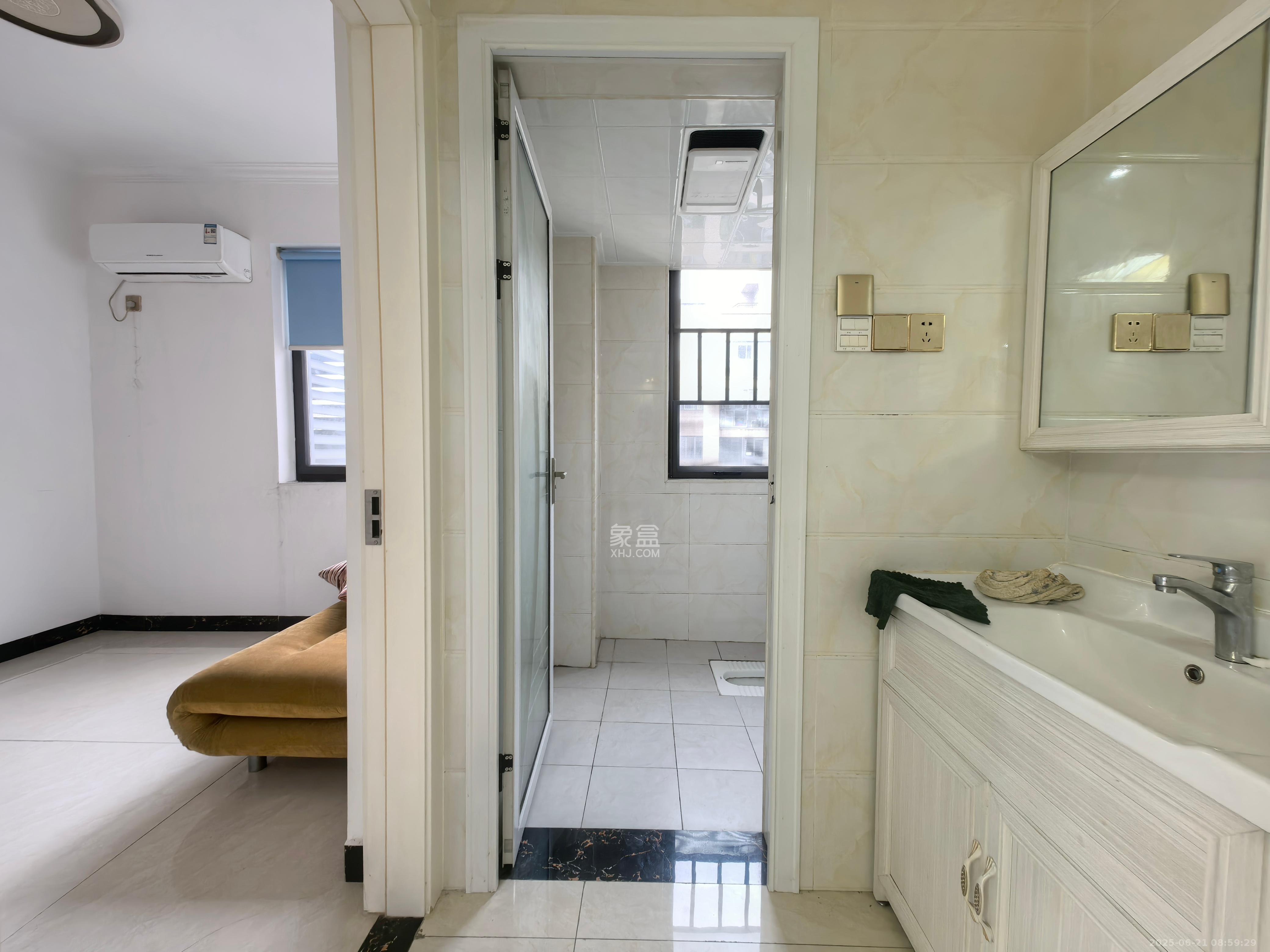 雨花公馆(紫苔名苑) 3室2厅1卫 2500.0元/月 雨花公馆(紫苔名苑) 3室2厅1卫 2500.0元/月室内图