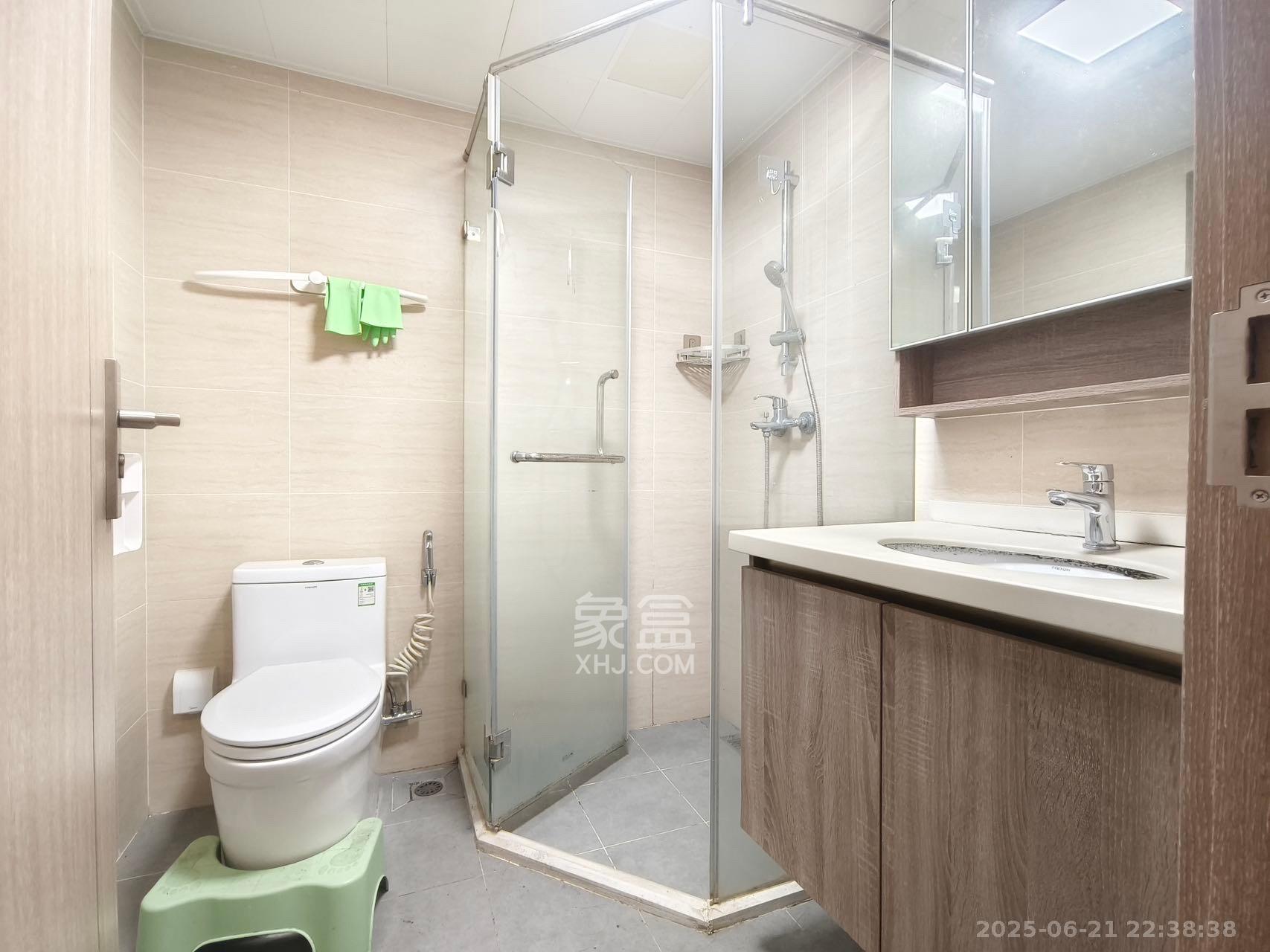 美的翰城 3室2厅2卫 2000.0元/月 美的翰城 3室2厅2卫 2000.0元/月室内图