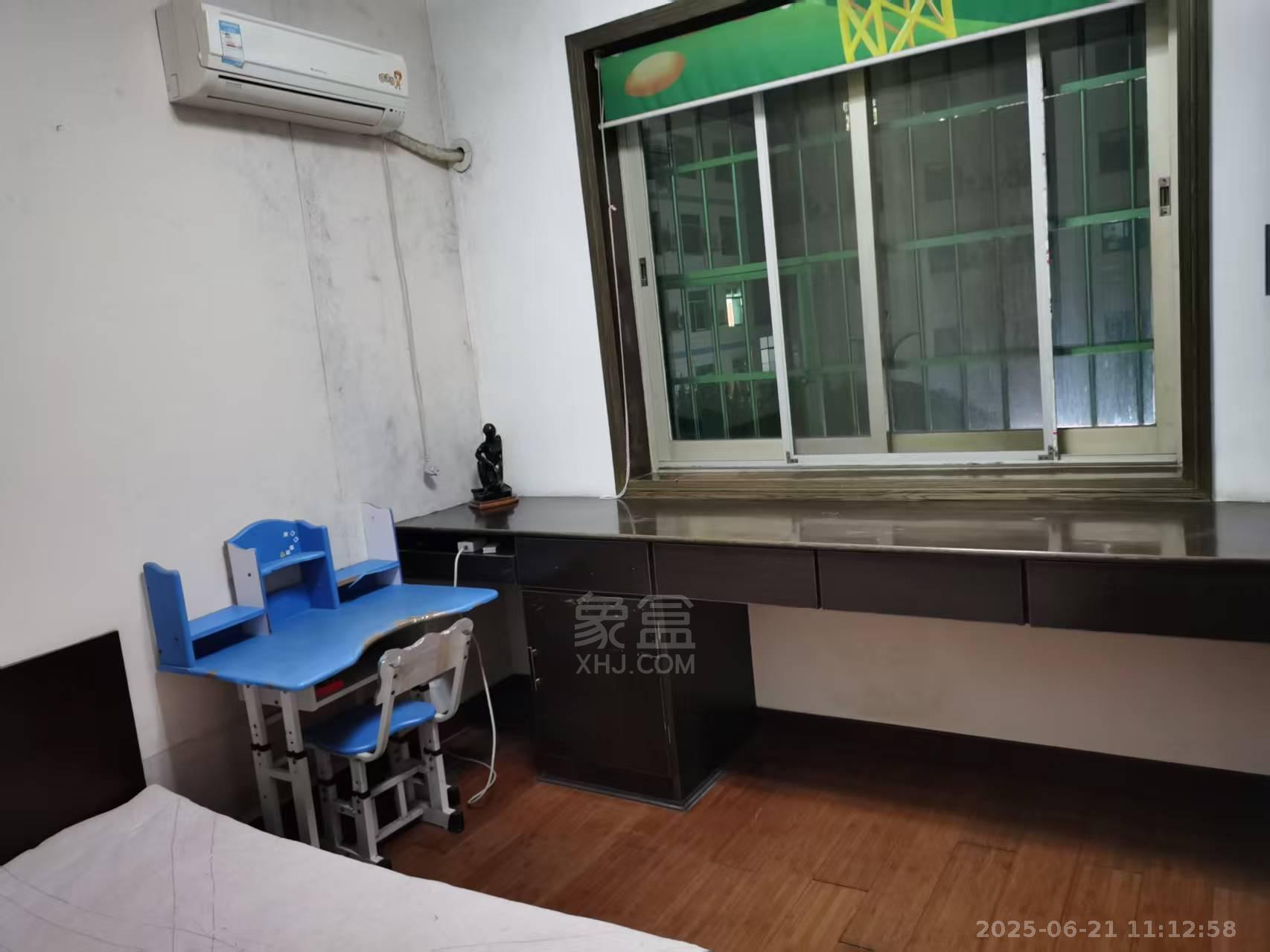 天元区武装部宿舍 3室2厅2卫 1500.0元/月 天元区武装部宿舍 3室2厅2卫 1500.0元/月室内图