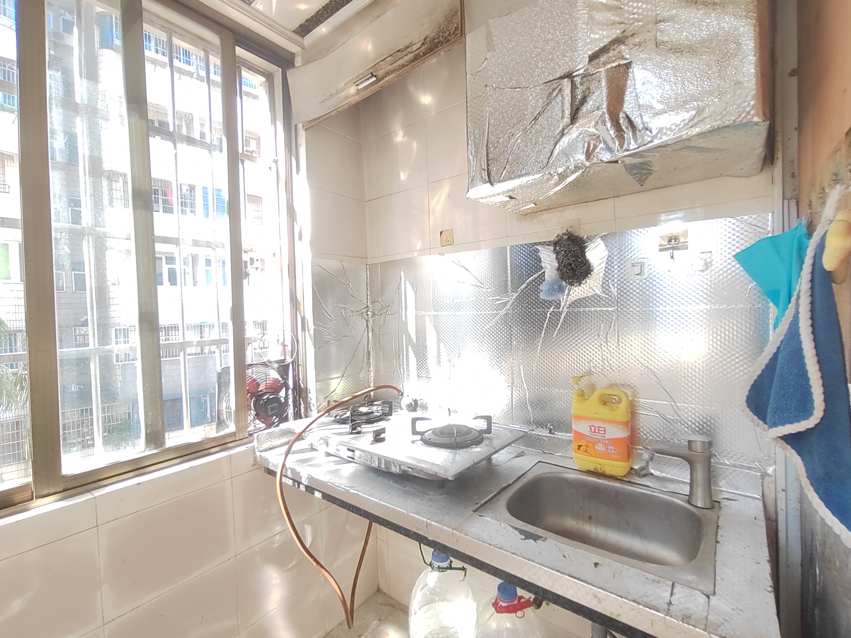 湖景公寓 2室1厅1卫 1500.0元/月 湖景公寓 2室1厅1卫 1500.0元/月室内图