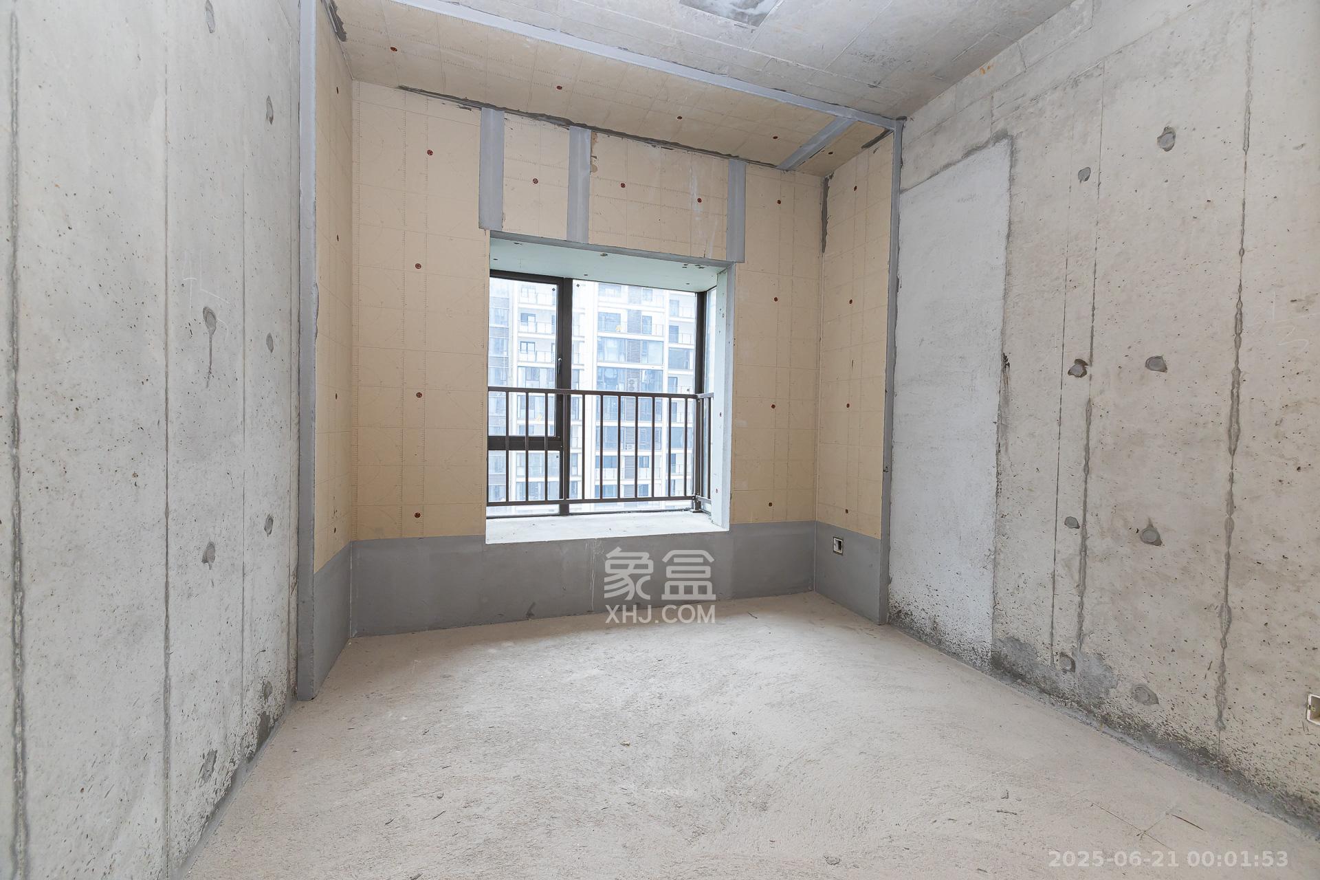 润和湘江天地D区 4室2厅2卫 139.0万 润和湘江天地D区 4室2厅2卫 139.0万卧室